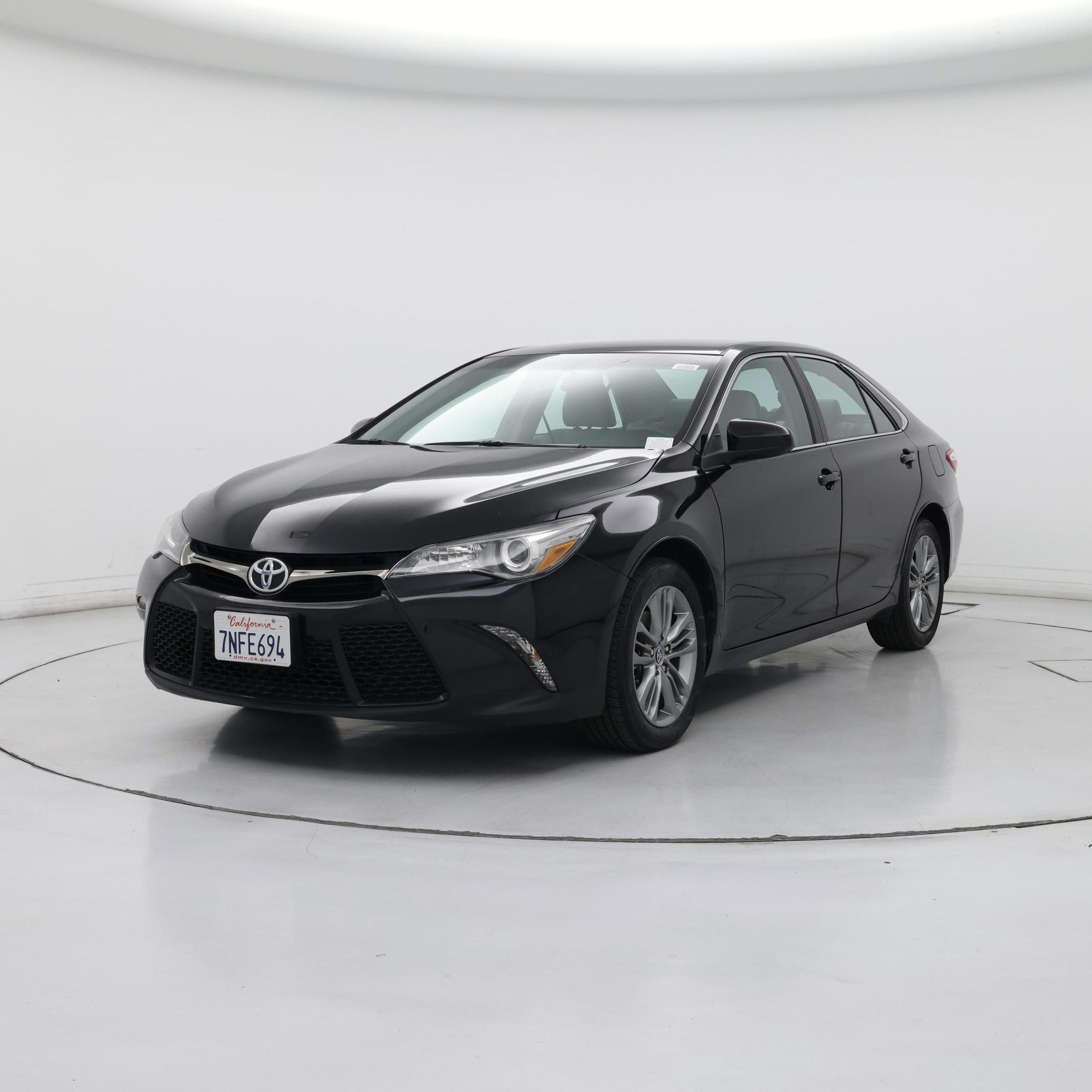 Thumbnail: 2015 Toyota Camry - 4