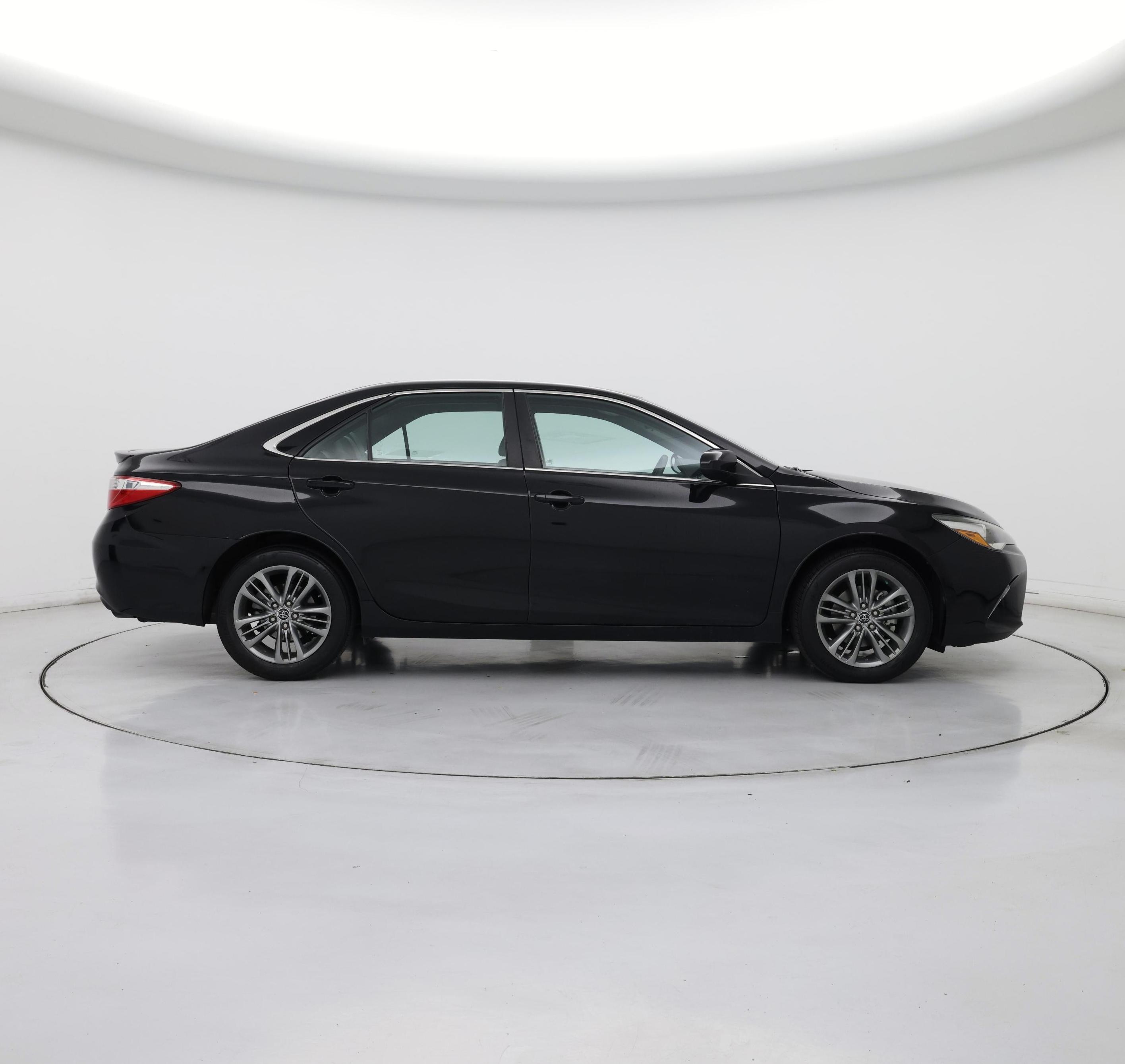 Thumbnail: 2015 Toyota Camry - 7