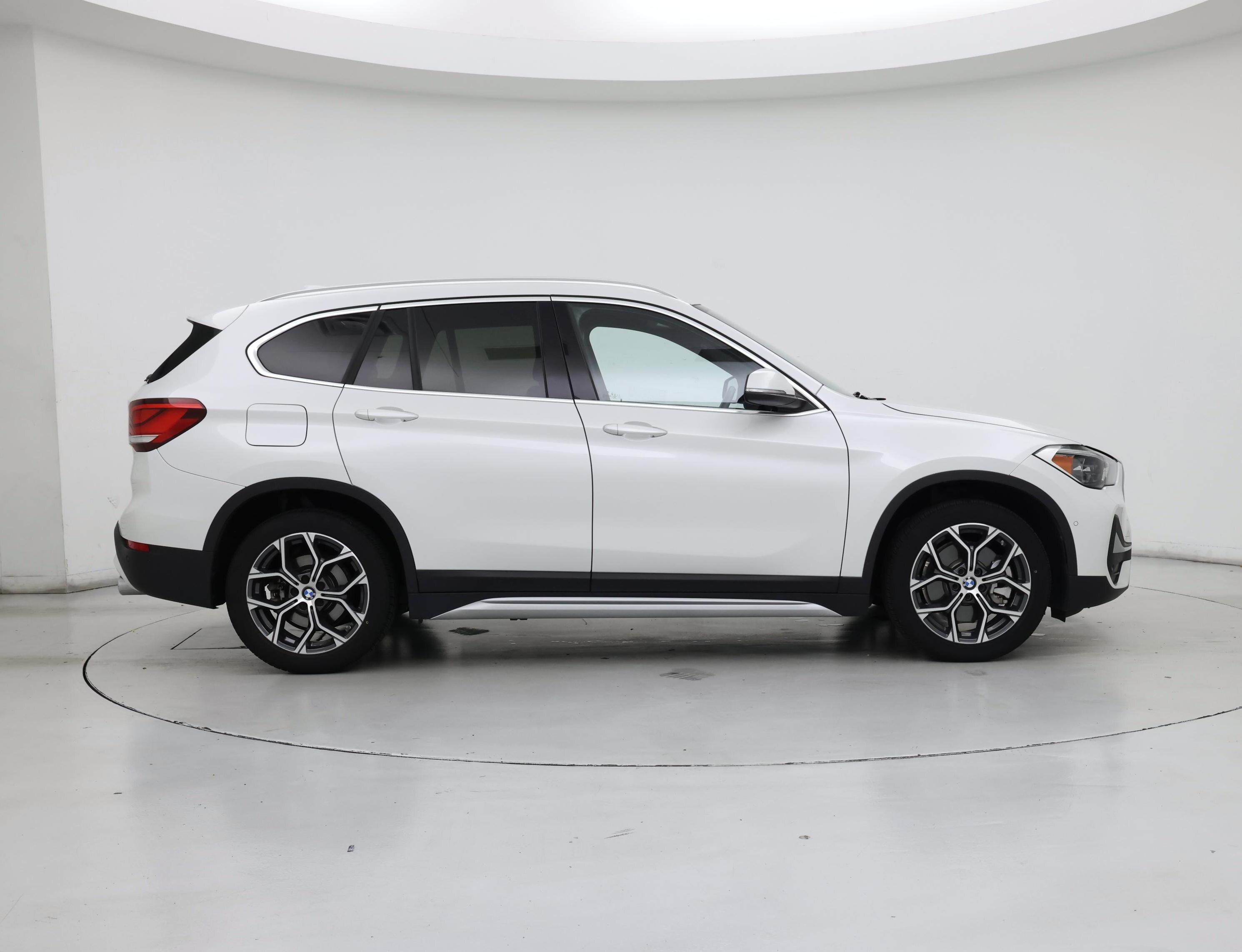 Thumbnail: 2021 BMW X1 - 7