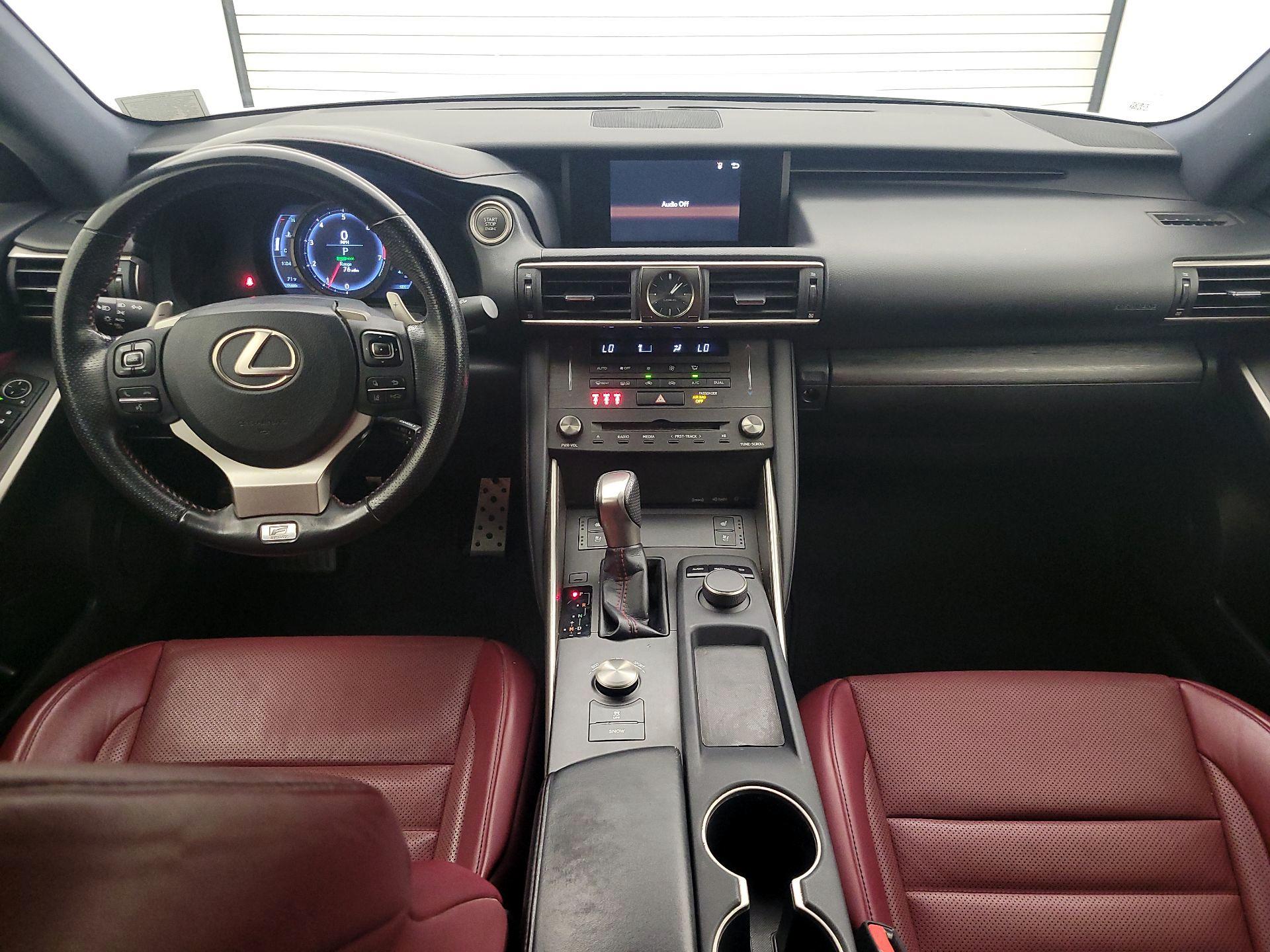 Thumbnail: 2020 Lexus IS - 9