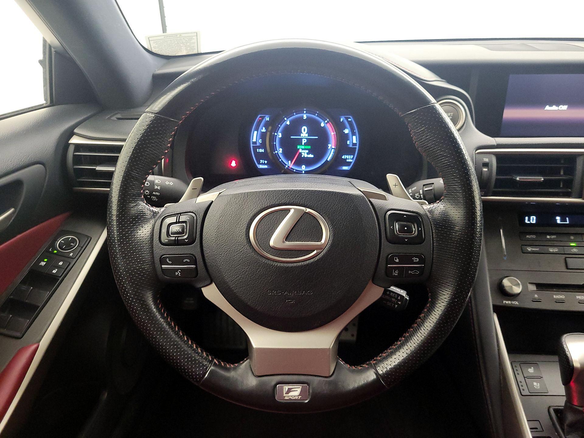 Thumbnail: 2020 Lexus IS - 10
