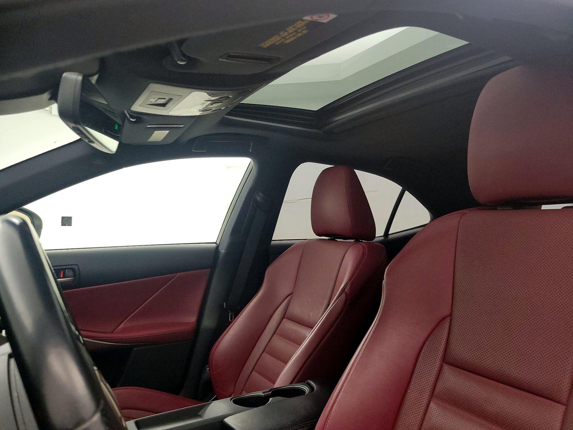 Thumbnail: 2020 Lexus IS - 18