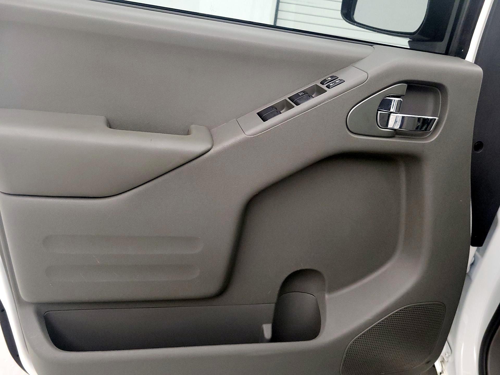 Thumbnail: 2019 Nissan Frontier - 12