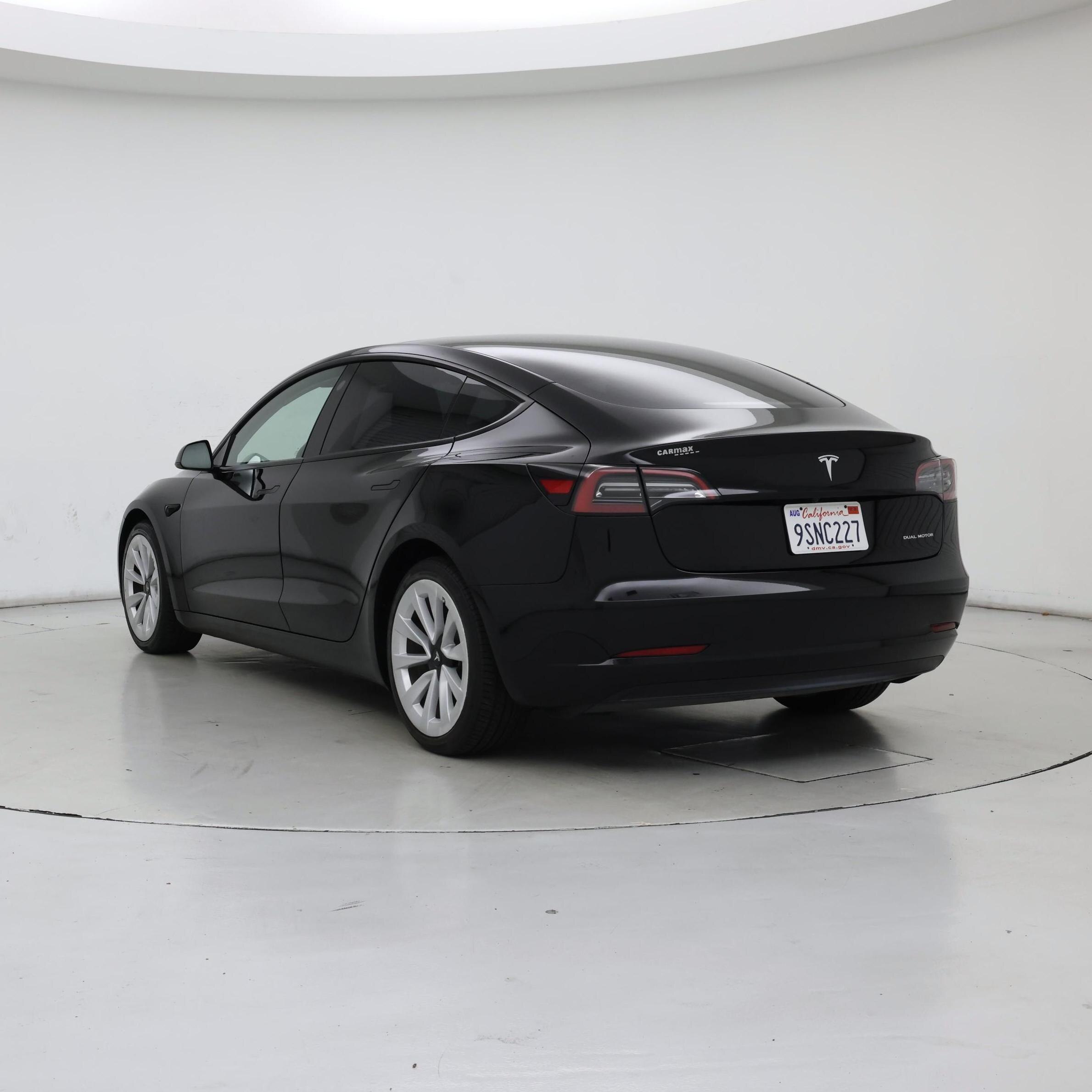 Thumbnail: 2023 Tesla Model 3 - 2