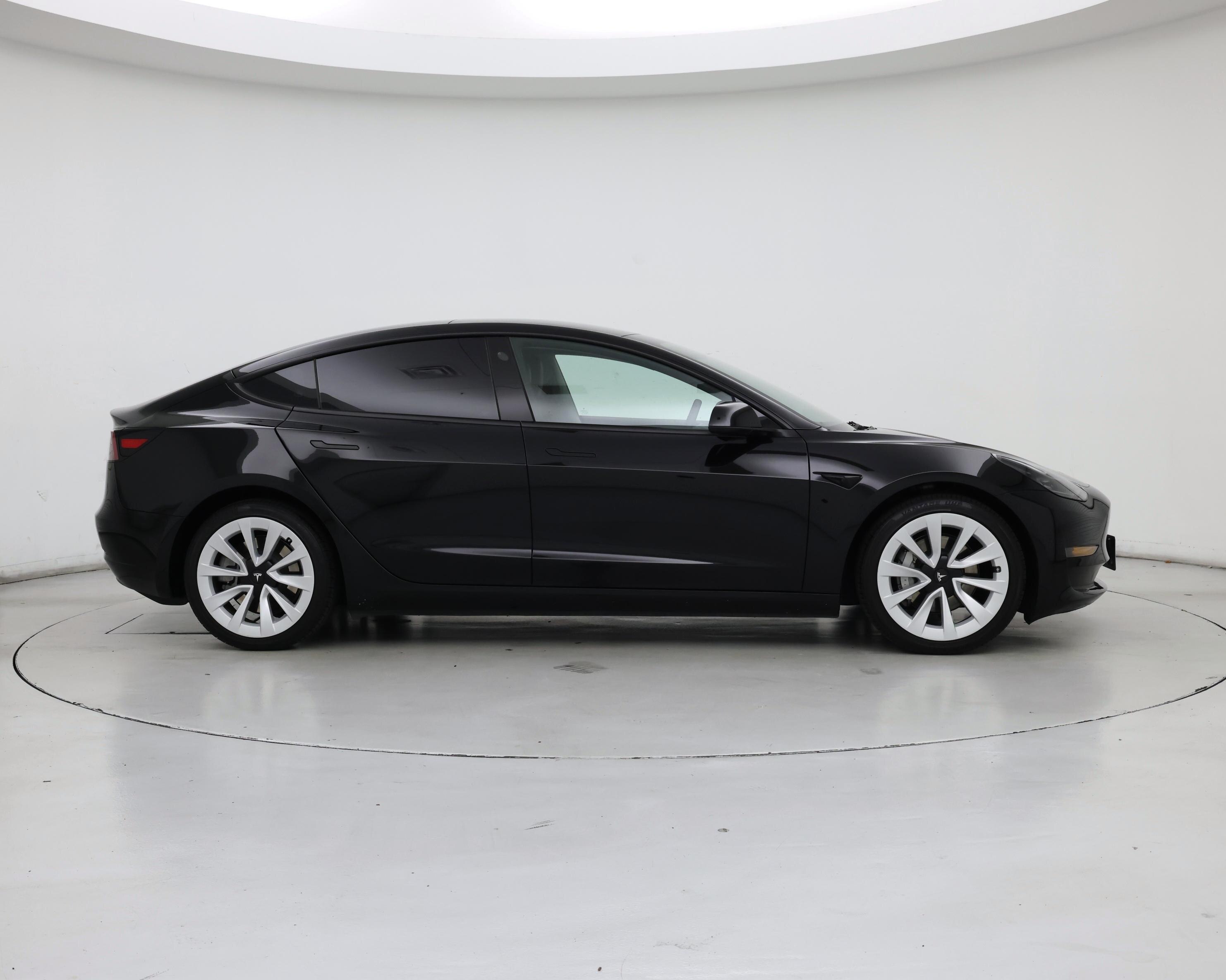 Thumbnail: 2023 Tesla Model 3 - 7