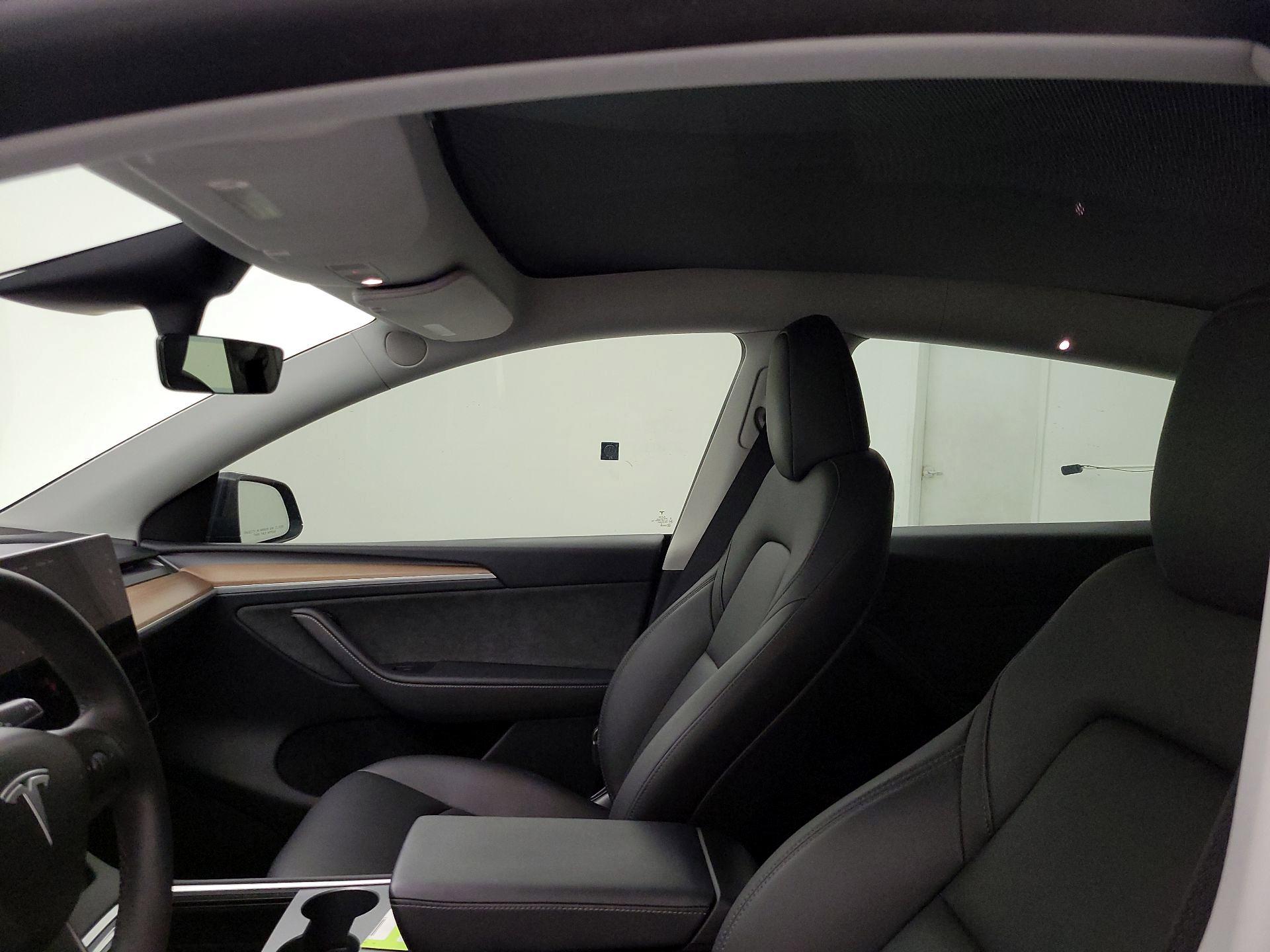 Thumbnail: 2023 Tesla Model Y - 19