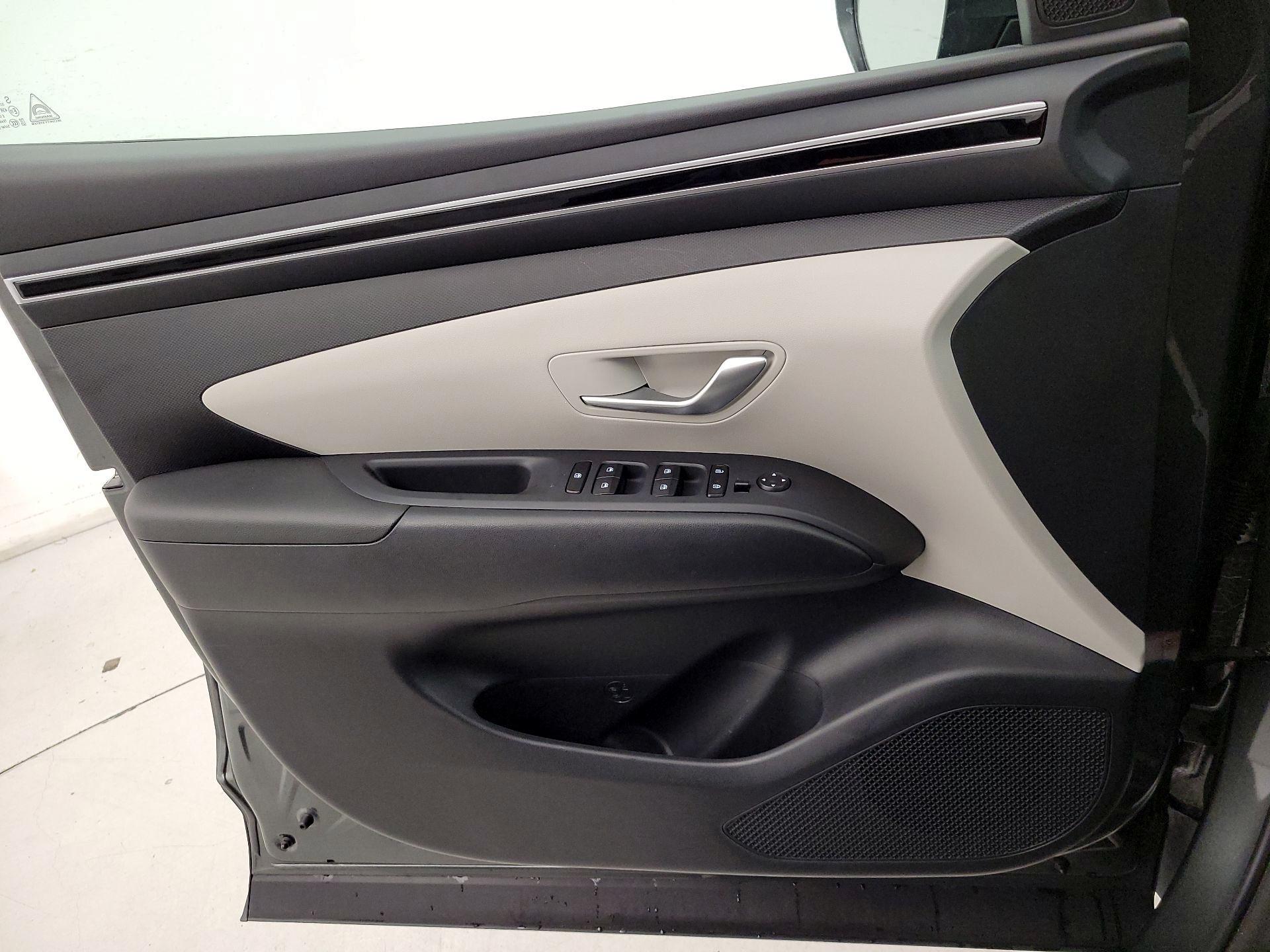 Thumbnail: 2023 Hyundai Tucson - 10