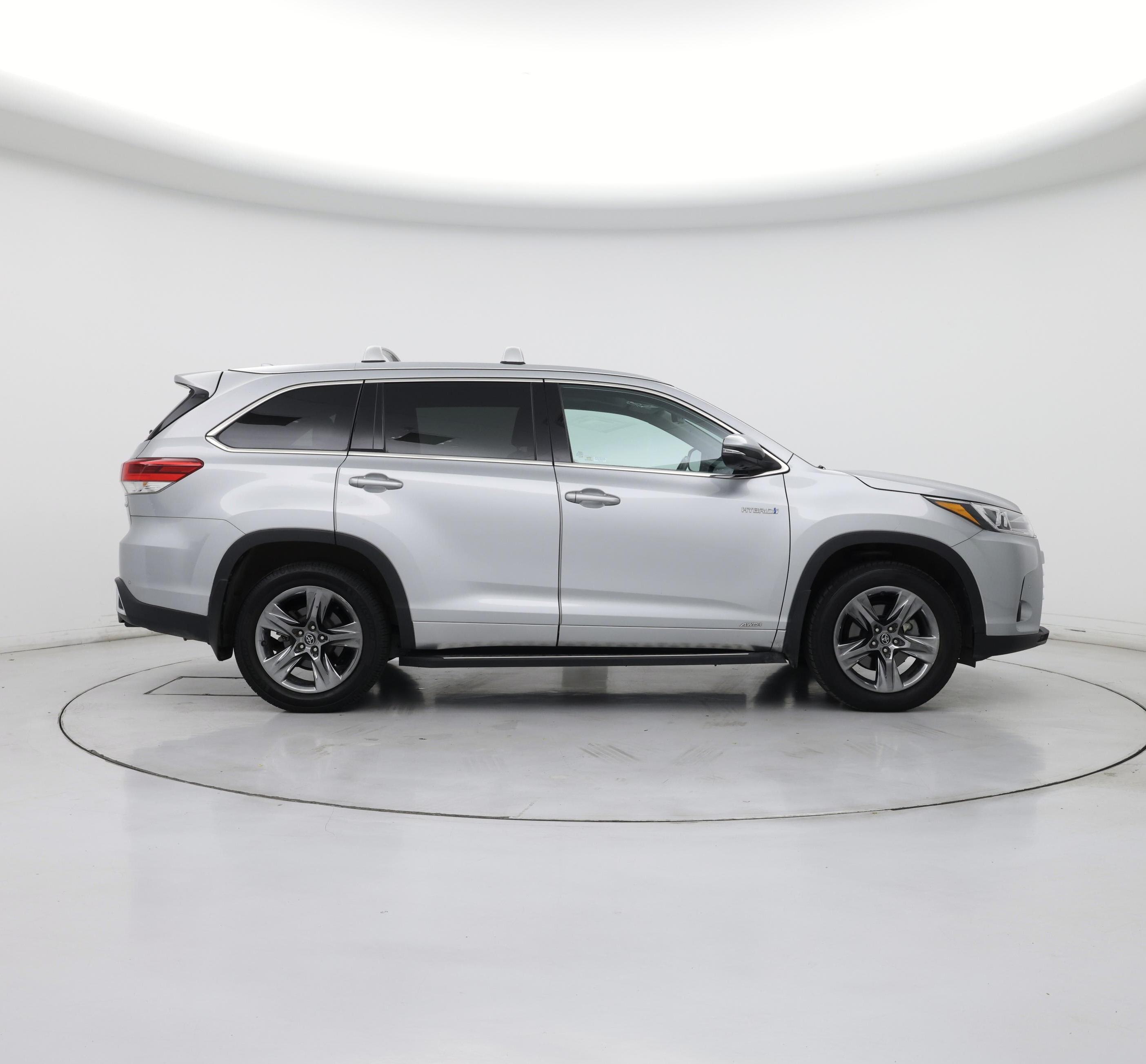 Thumbnail: 2018 Toyota Highlander - 7