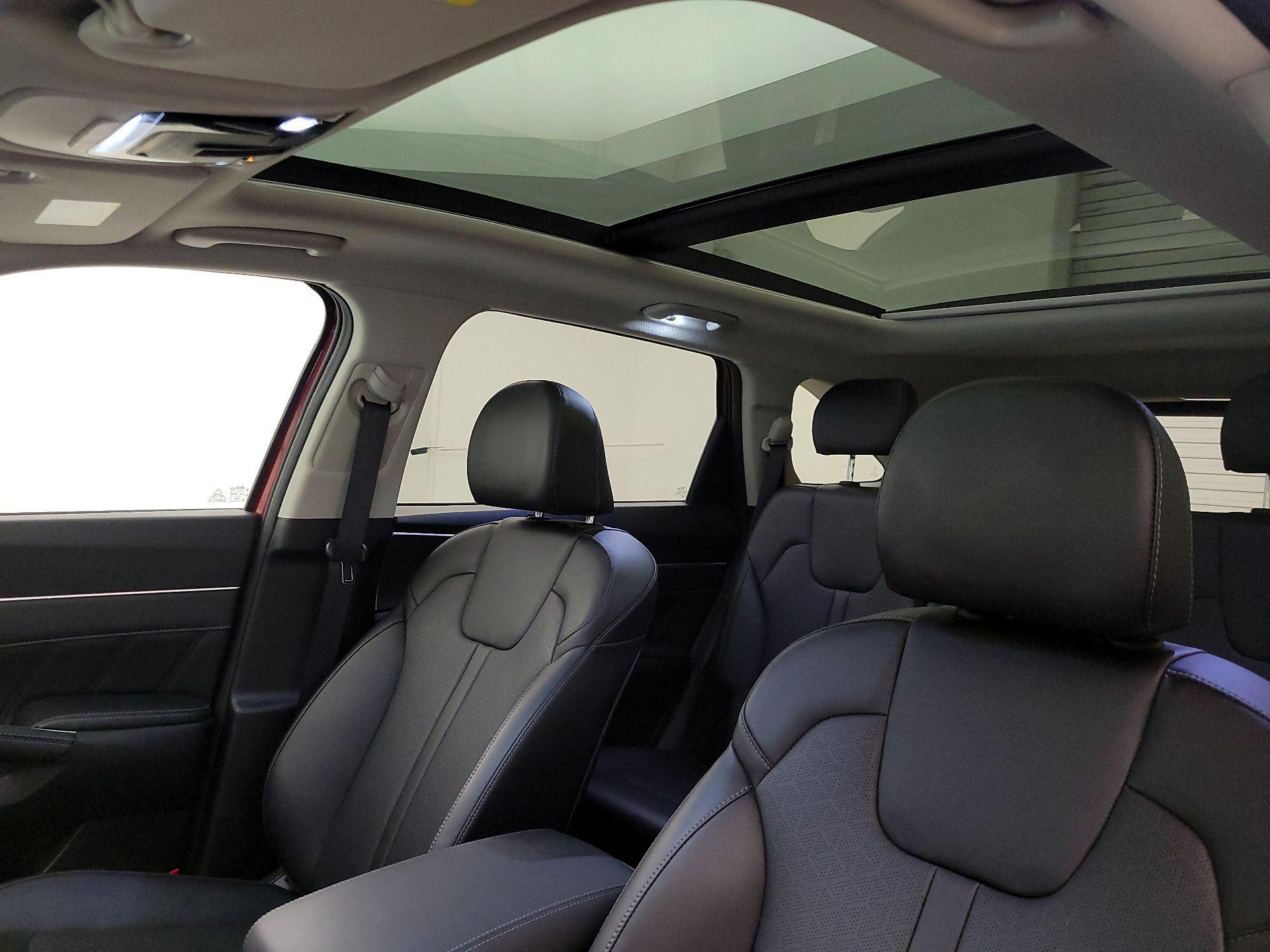 Thumbnail: 2021 Kia Sorento - 19