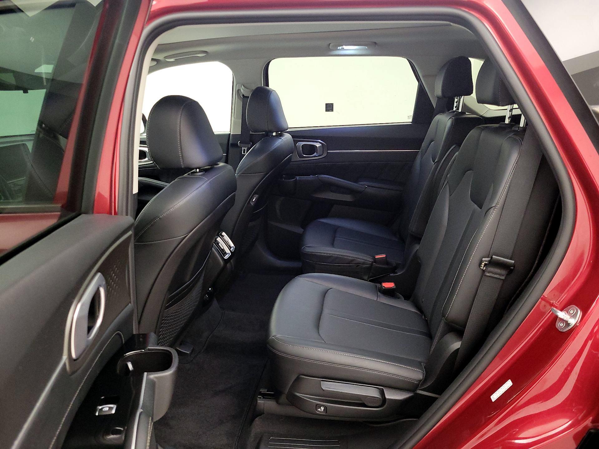 Thumbnail: 2021 Kia Sorento - 20