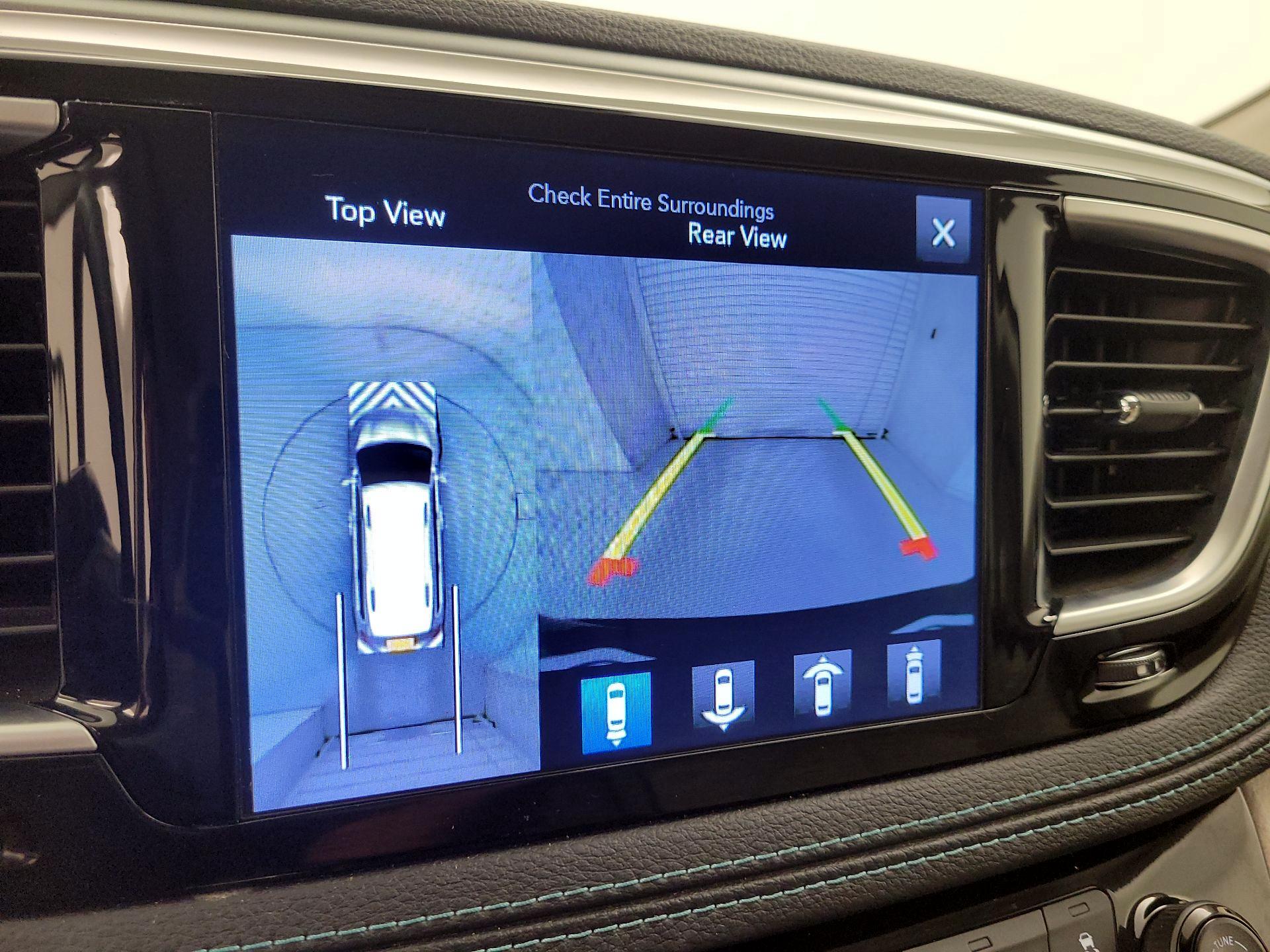 Thumbnail: 2017 Chrysler Pacifica - 15