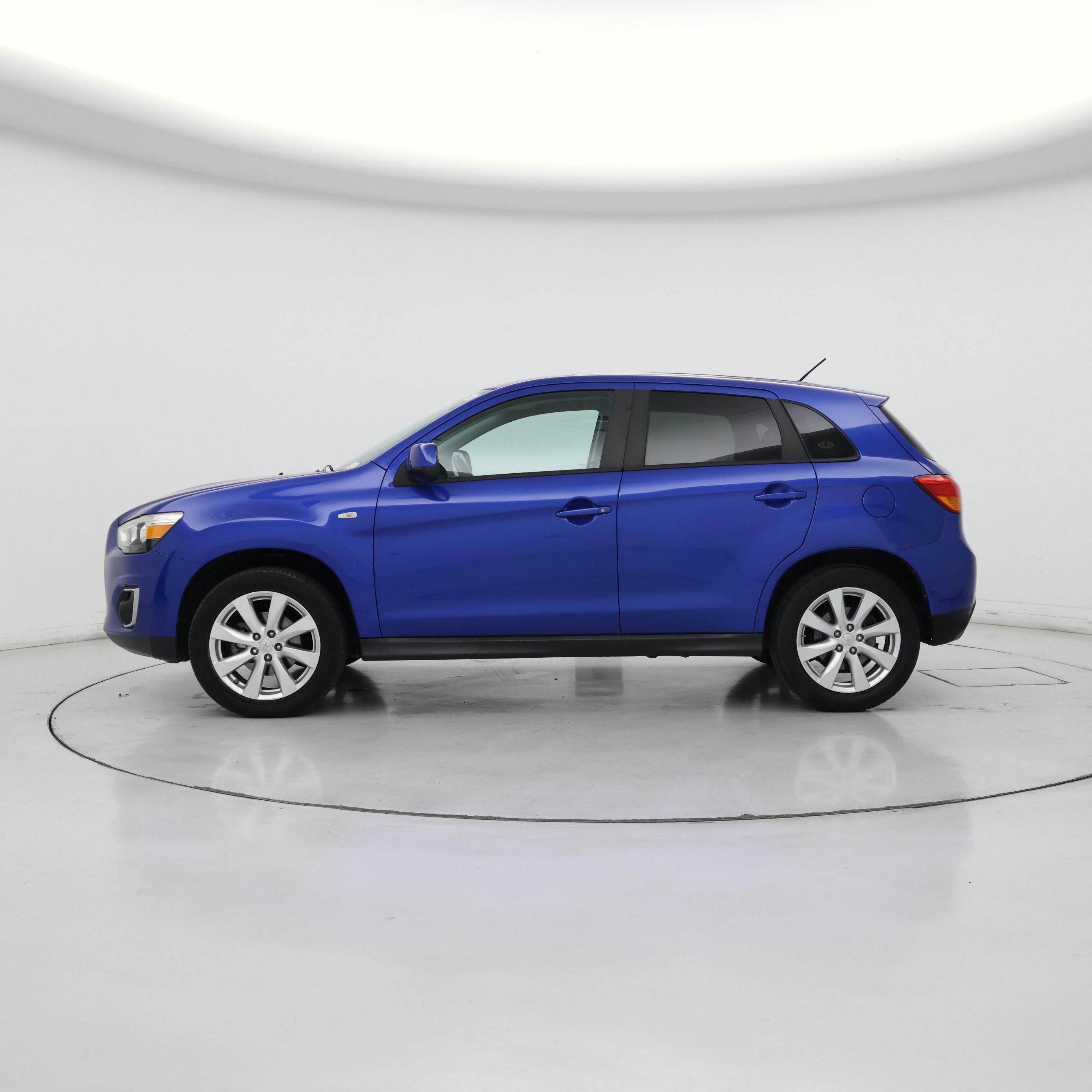 Thumbnail: 2015 Mitsubishi Outlander Sport - 3