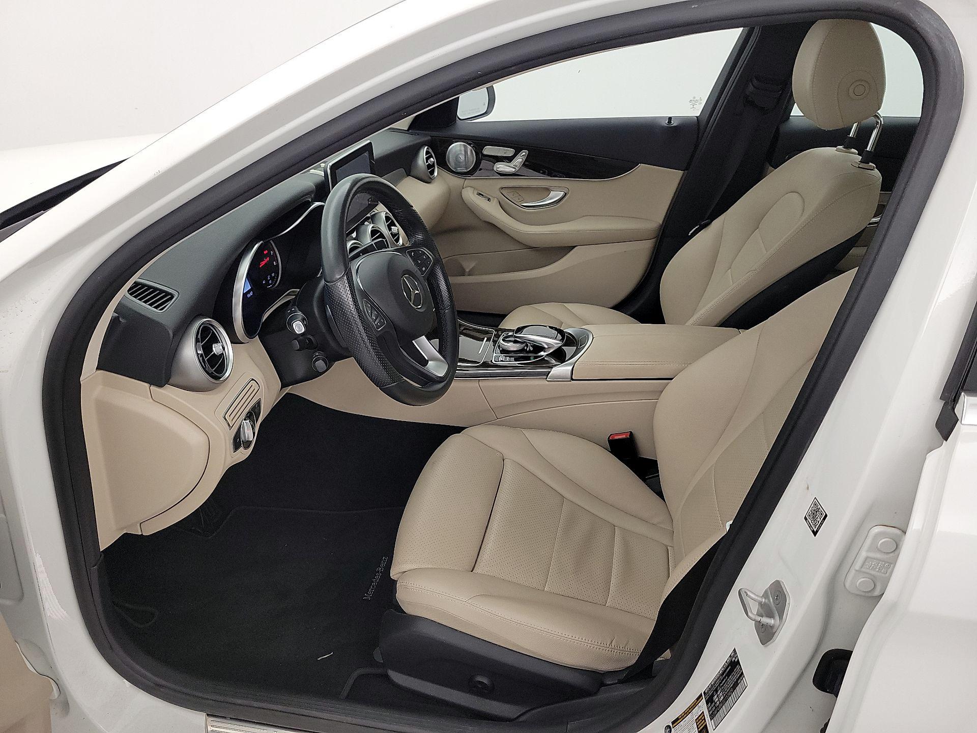Thumbnail: 2016 Mercedes-Benz C-Class - 11