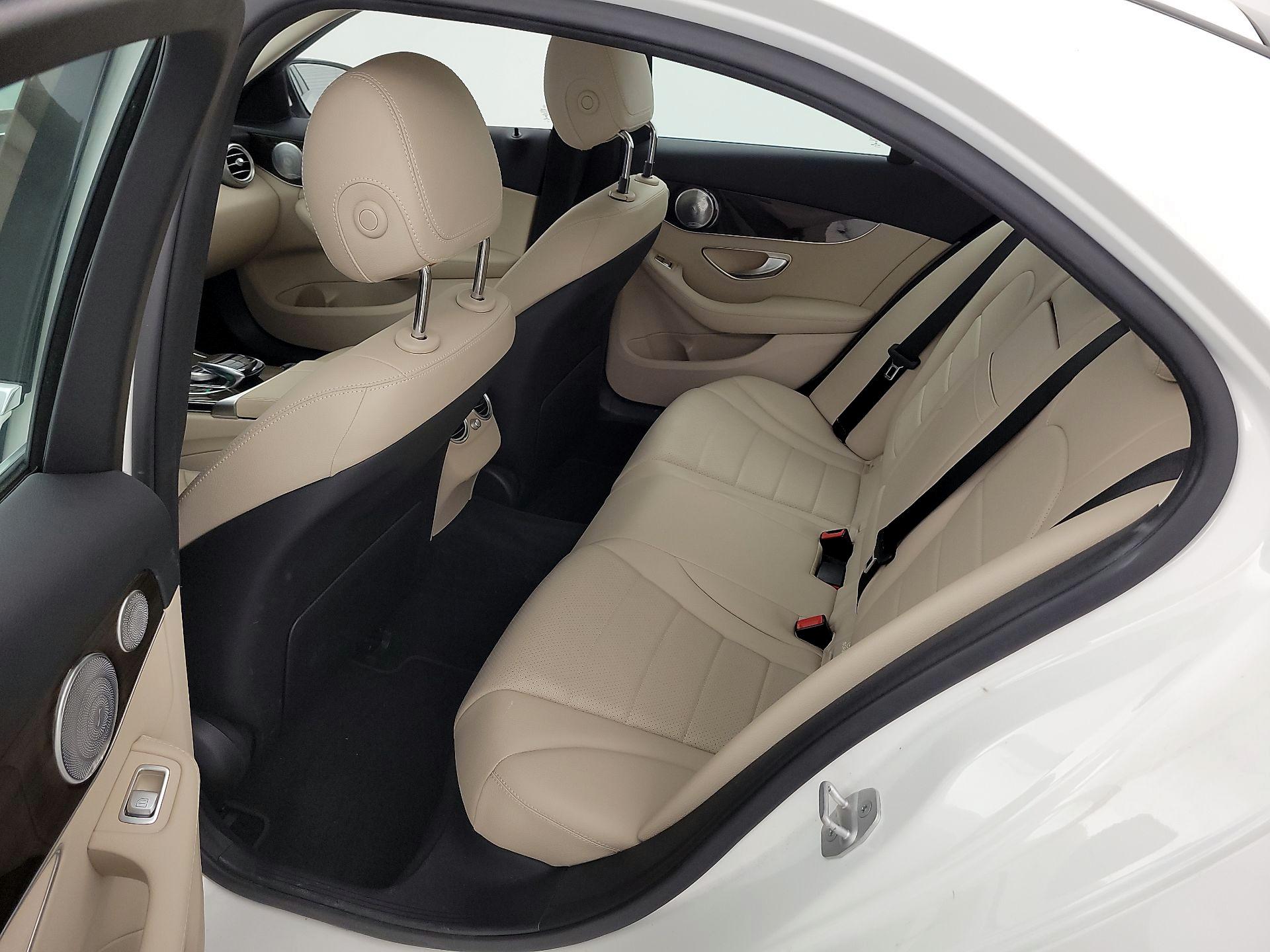 Thumbnail: 2016 Mercedes-Benz C-Class - 20