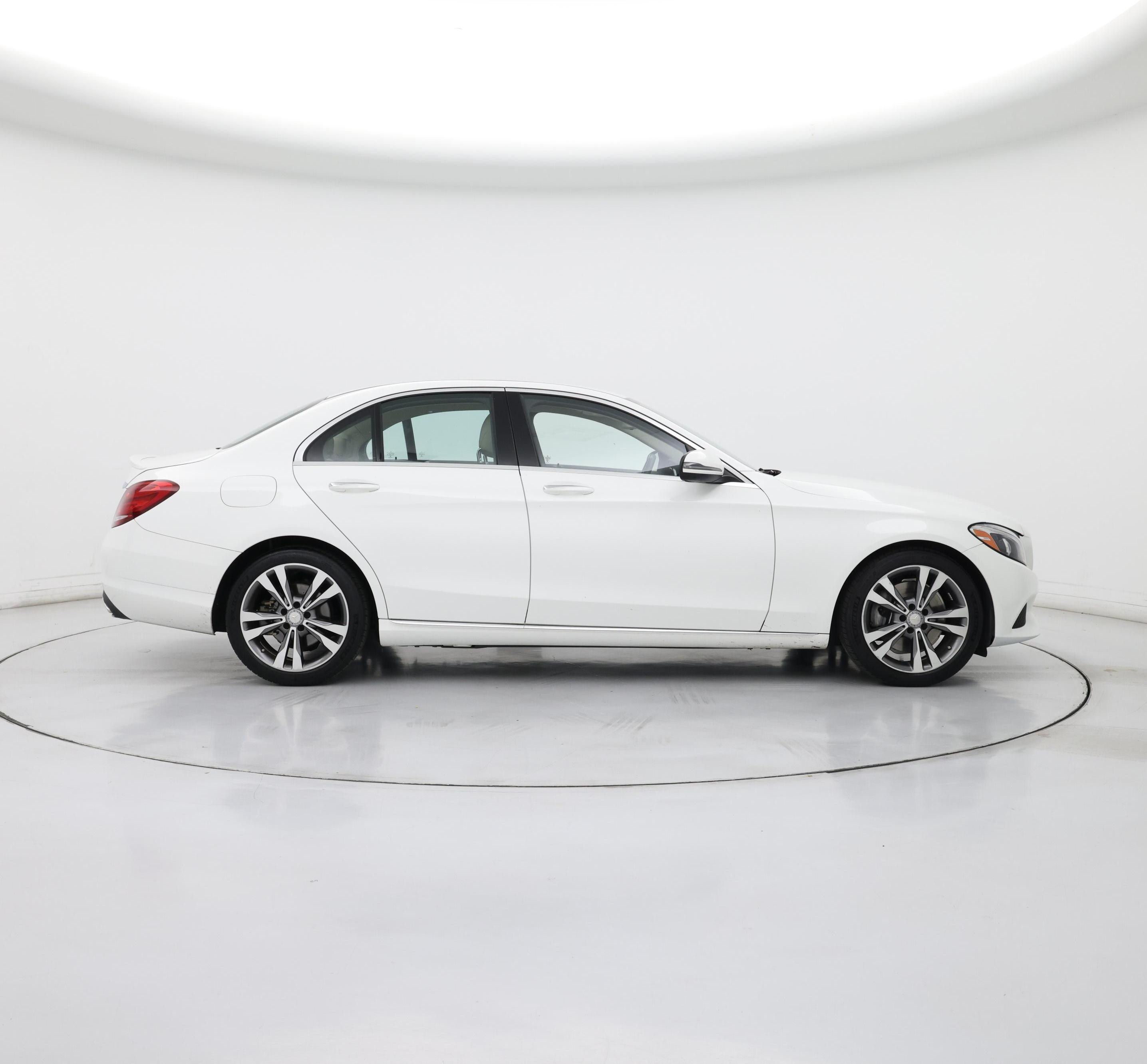 Thumbnail: 2016 Mercedes-Benz C-Class - 7