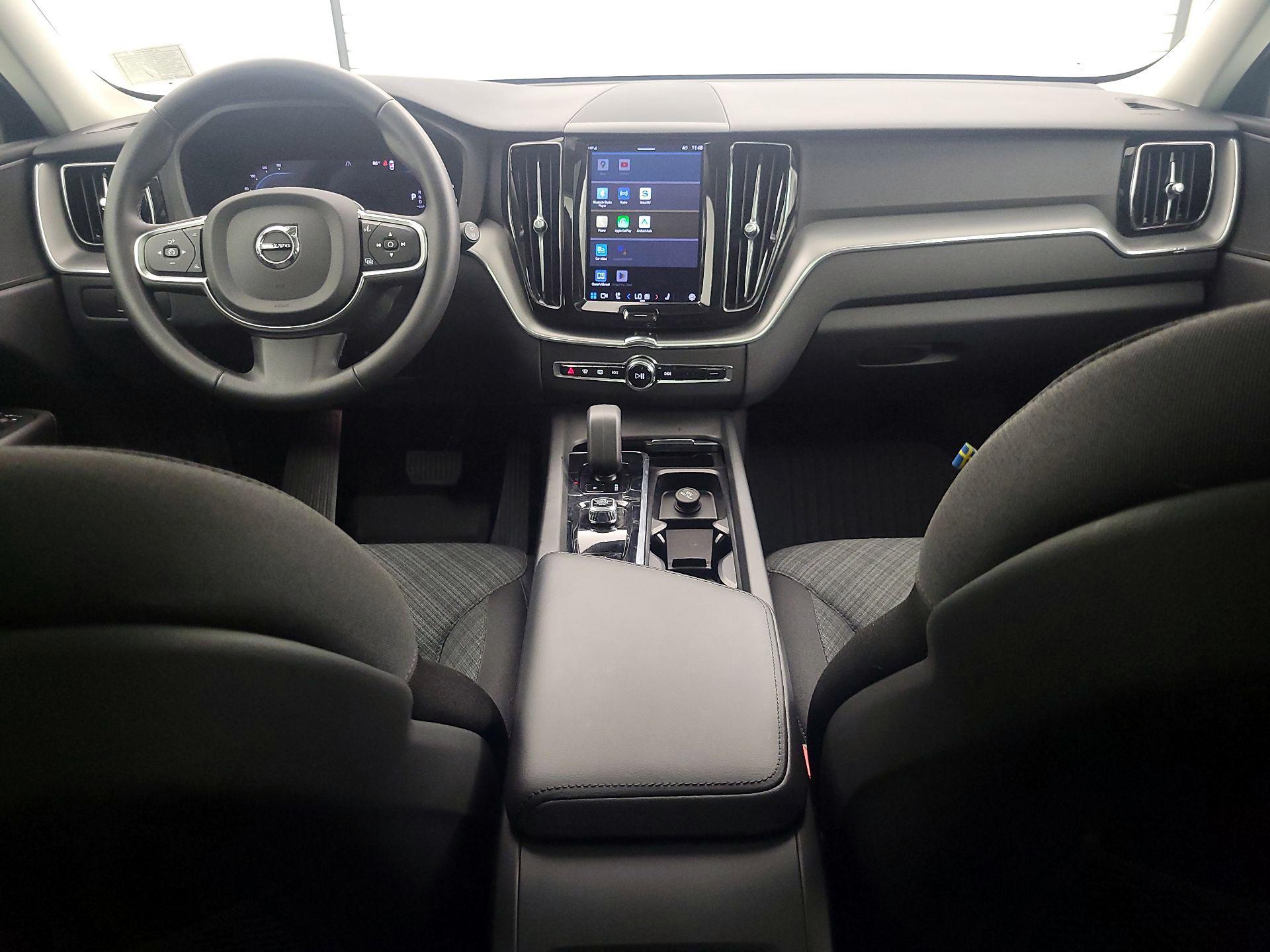Thumbnail: 2023 Volvo XC60 - 9