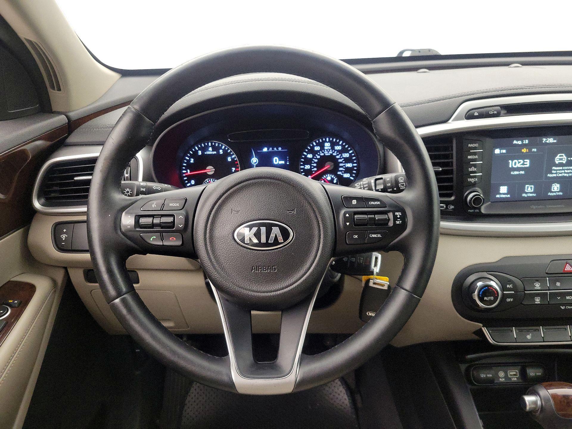 Thumbnail: 2017 Kia Sorento - 10