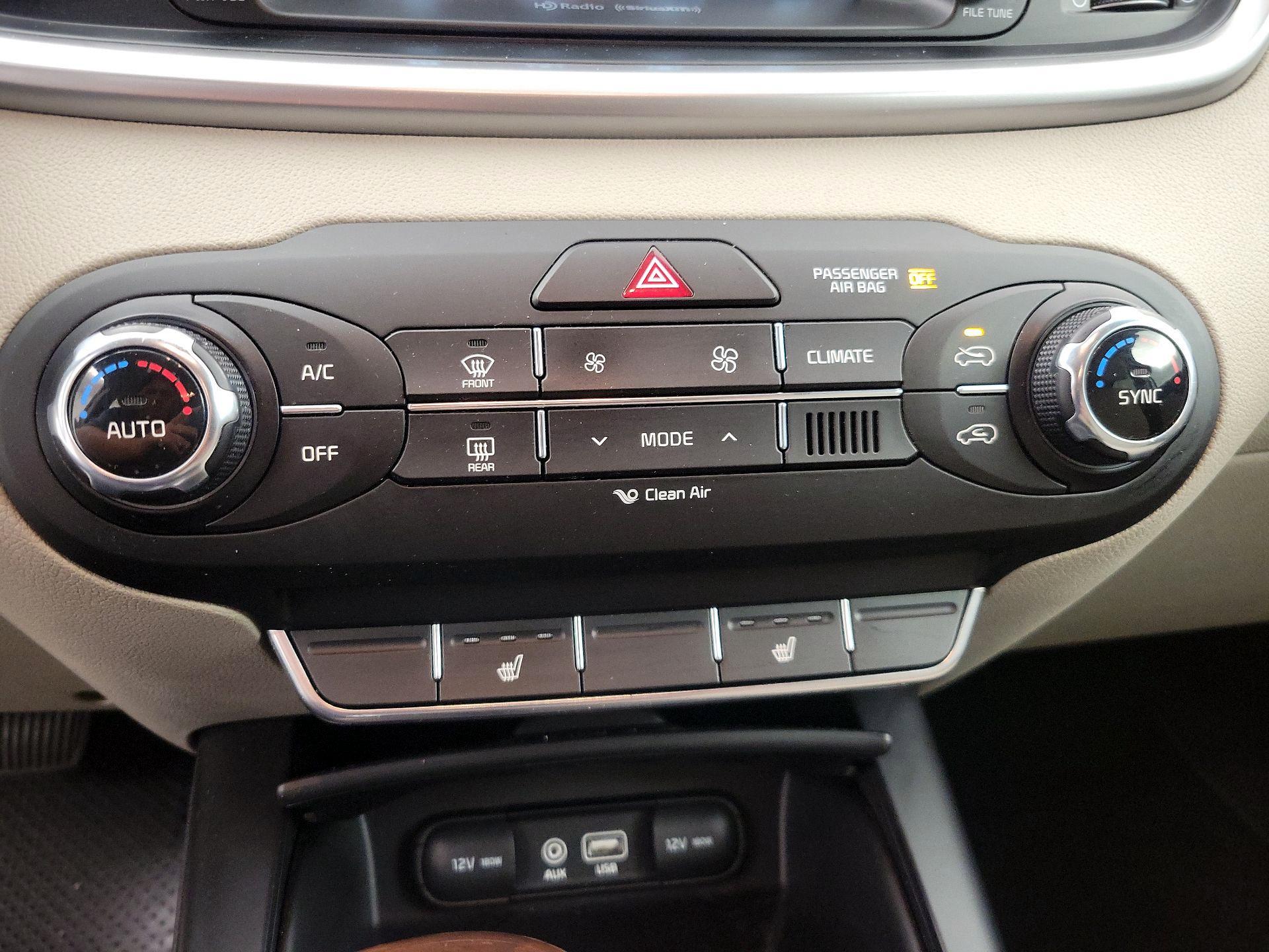 Thumbnail: 2017 Kia Sorento - 16