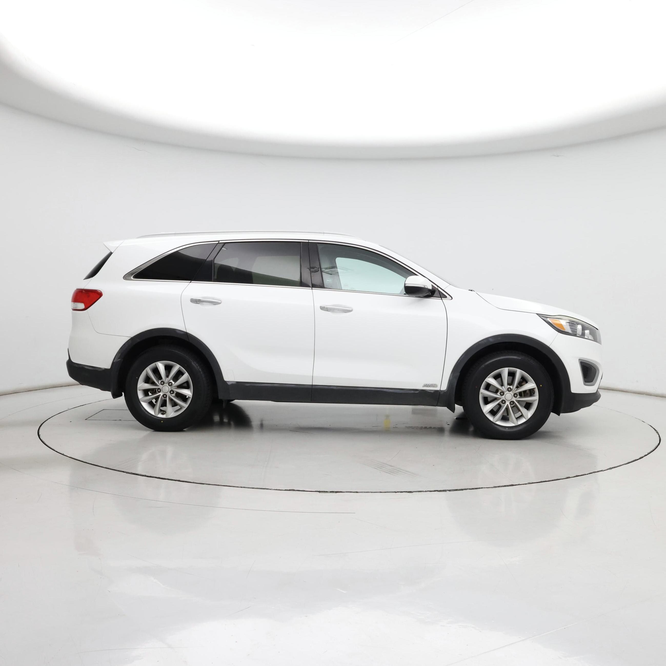 Thumbnail: 2017 Kia Sorento - 7