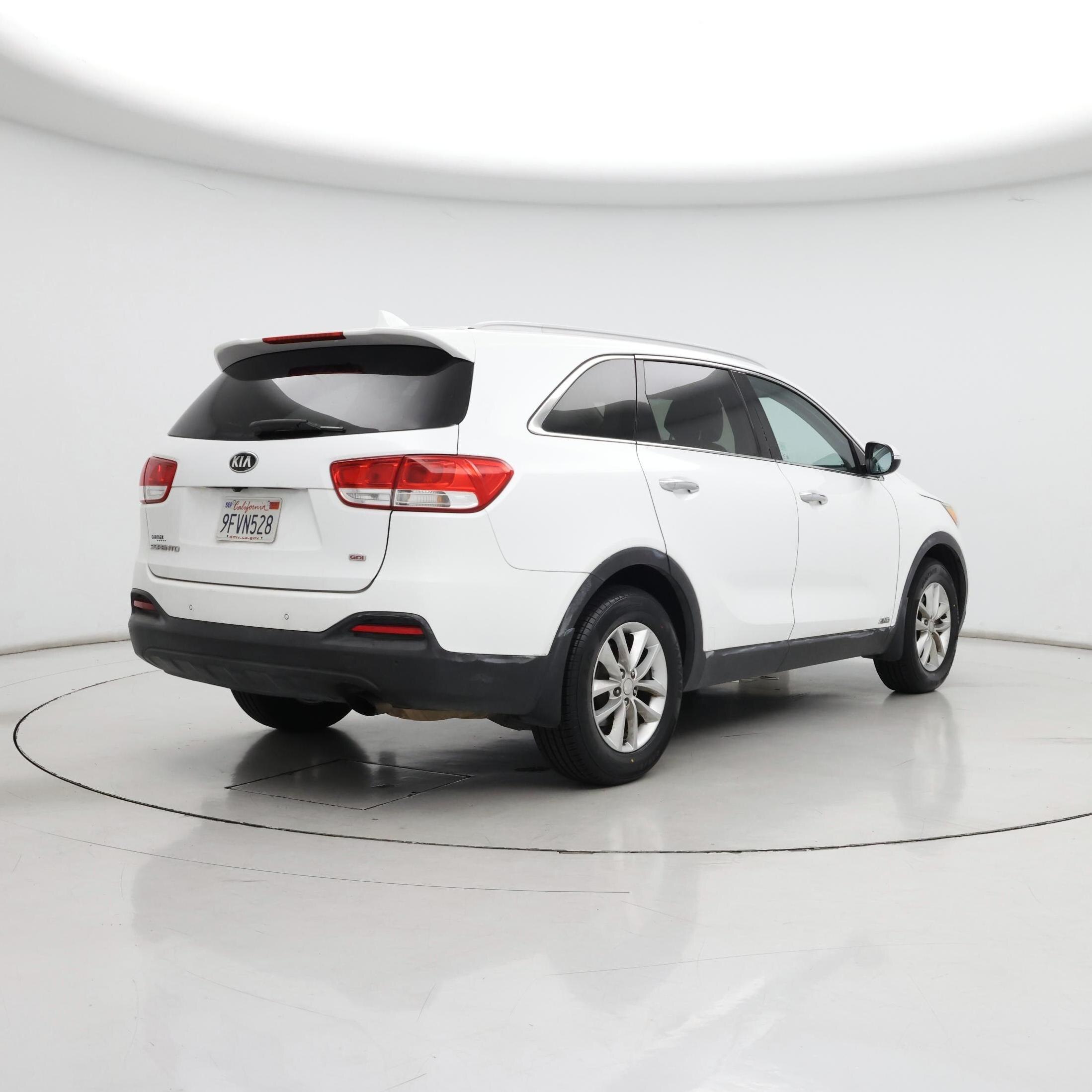 Thumbnail: 2017 Kia Sorento - 8