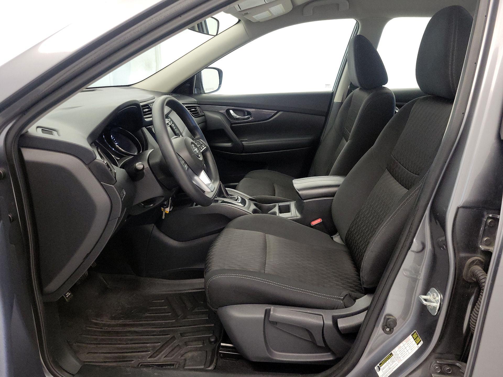 Thumbnail: 2018 Nissan Rogue - 11