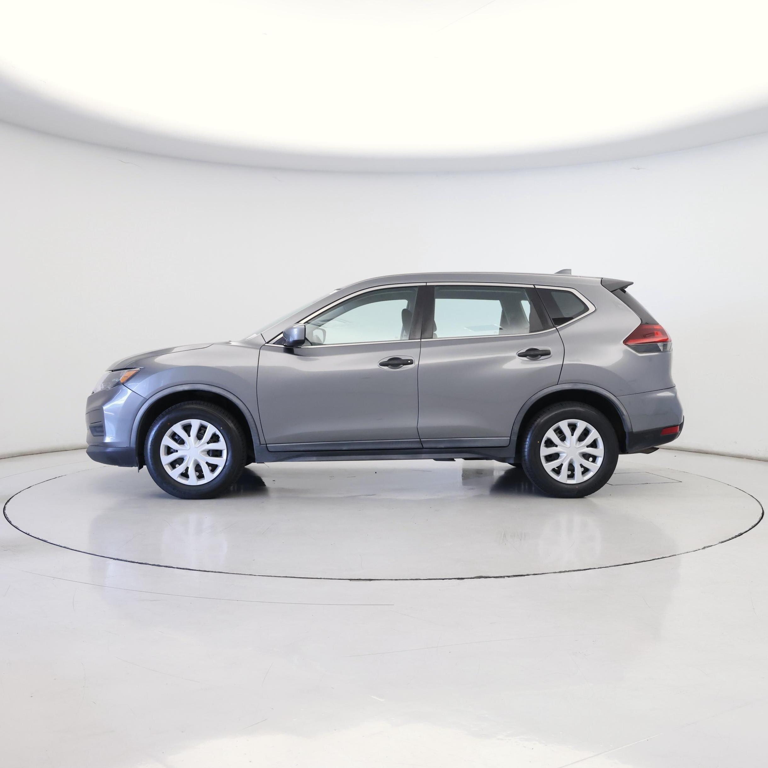 Thumbnail: 2018 Nissan Rogue - 3