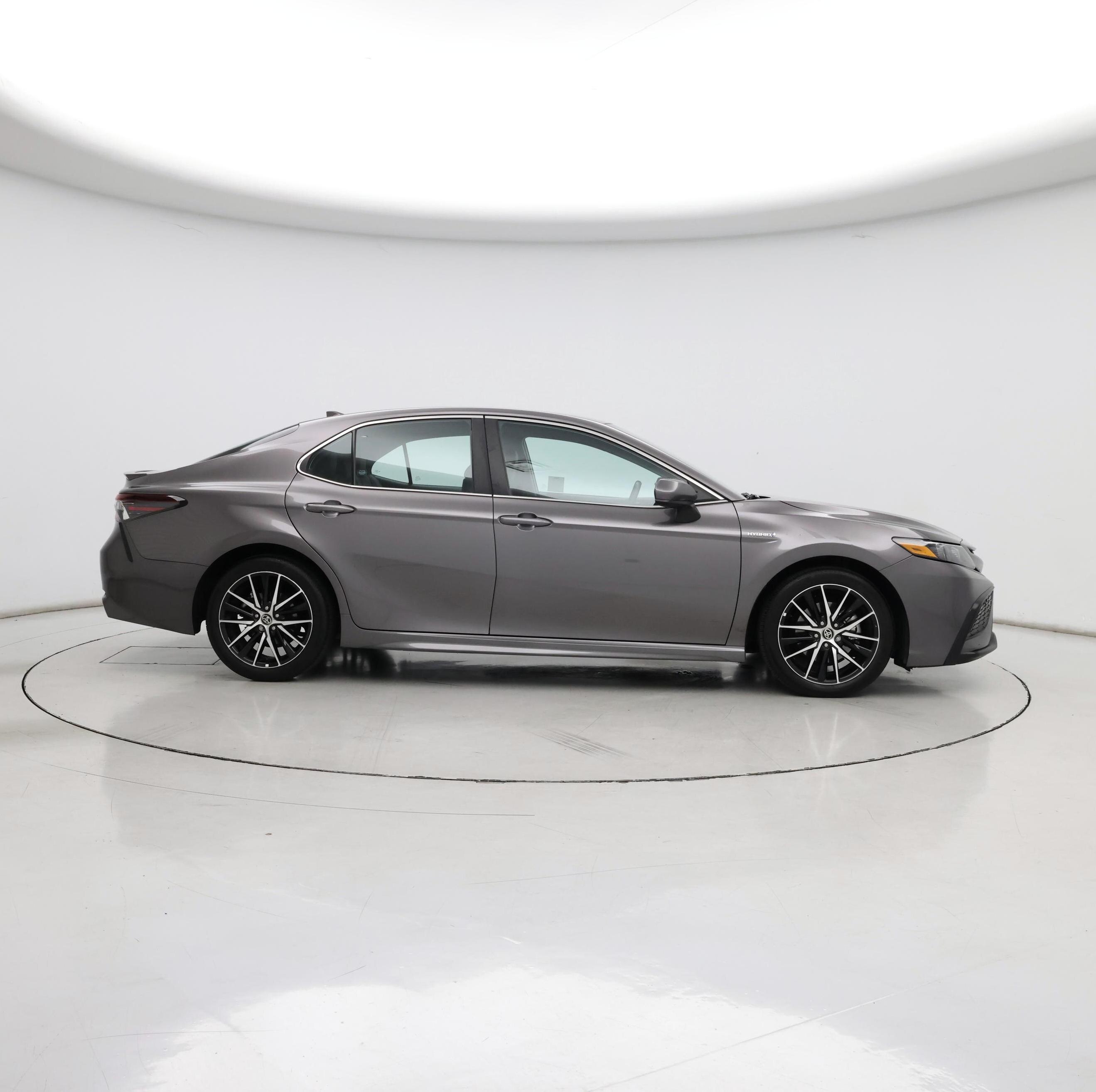 Thumbnail: 2021 Toyota Camry - 7