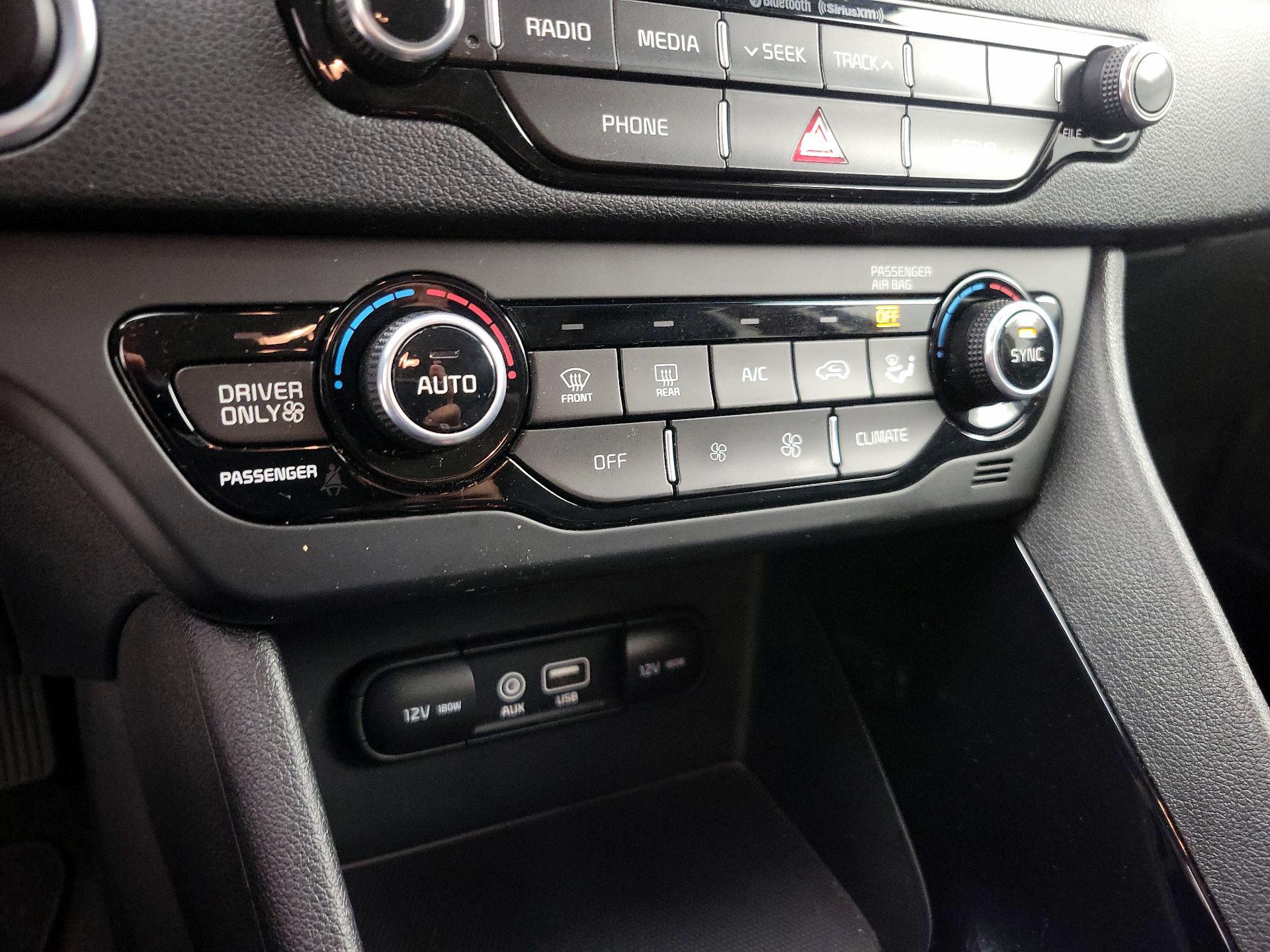Thumbnail: 2019 Kia Niro - 16