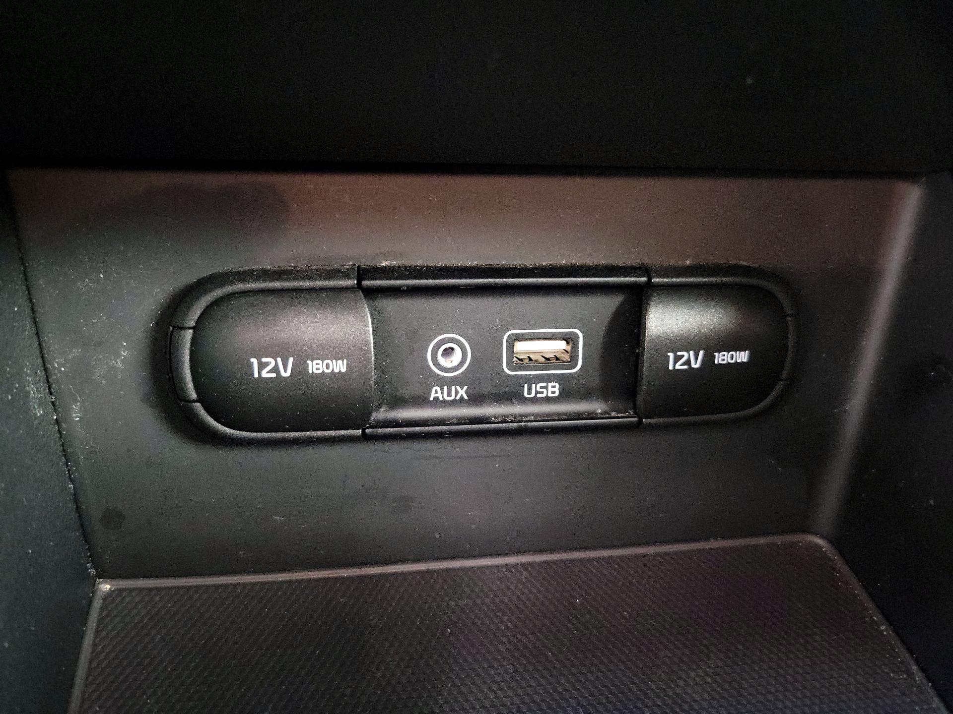 Thumbnail: 2019 Kia Niro - 18