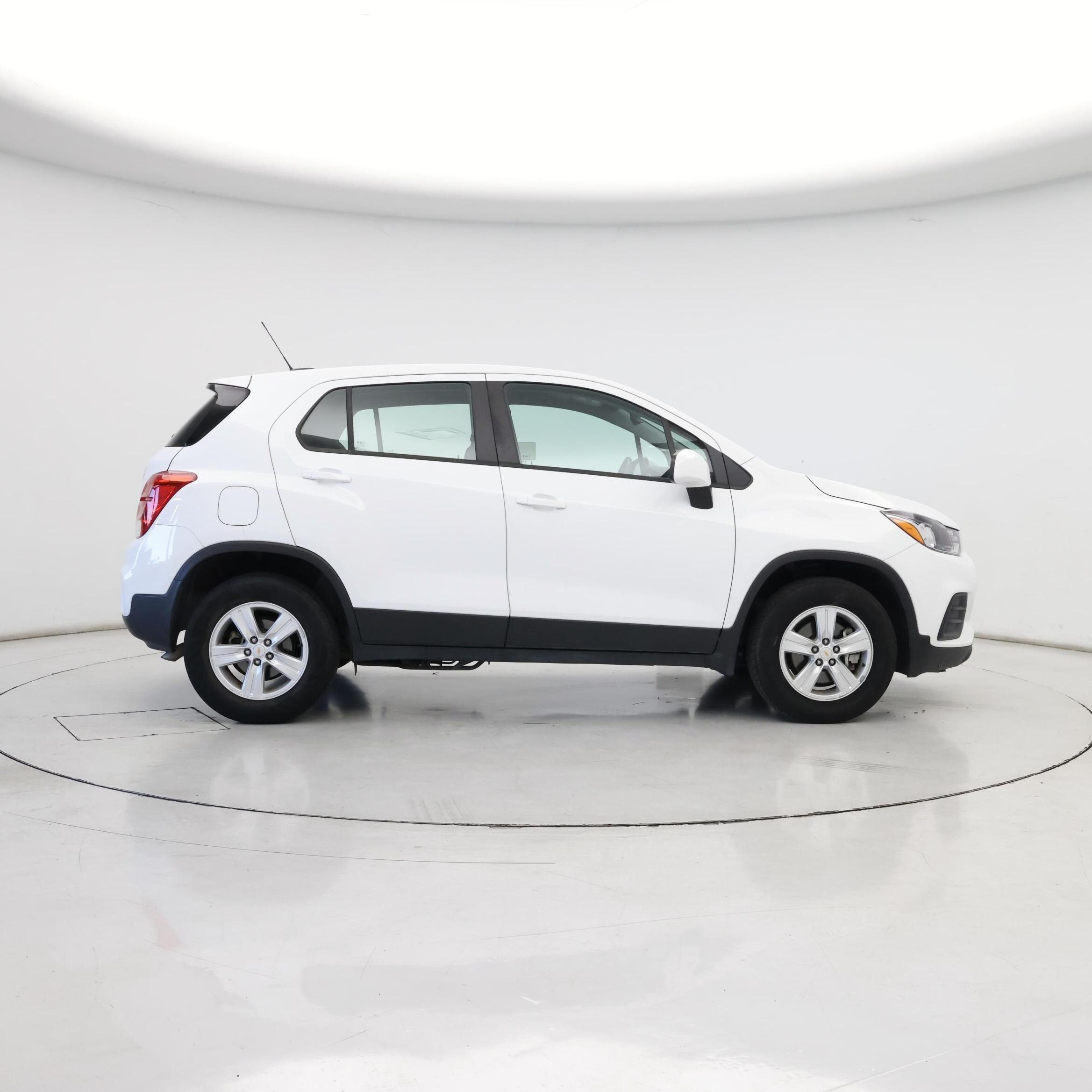 Thumbnail: 2017 Chevrolet Trax - 7