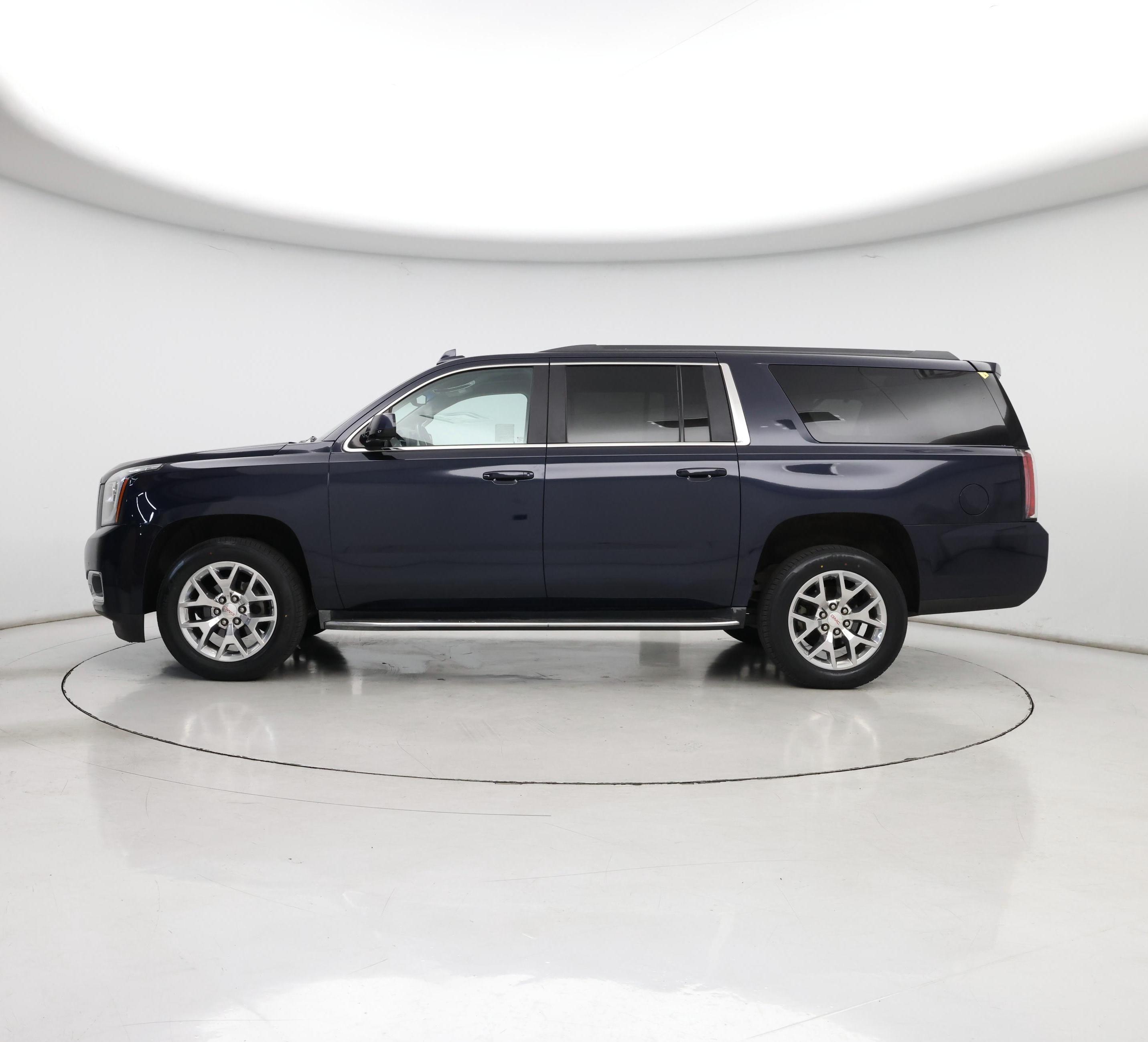 Thumbnail: 2017 GMC Yukon XL - 3