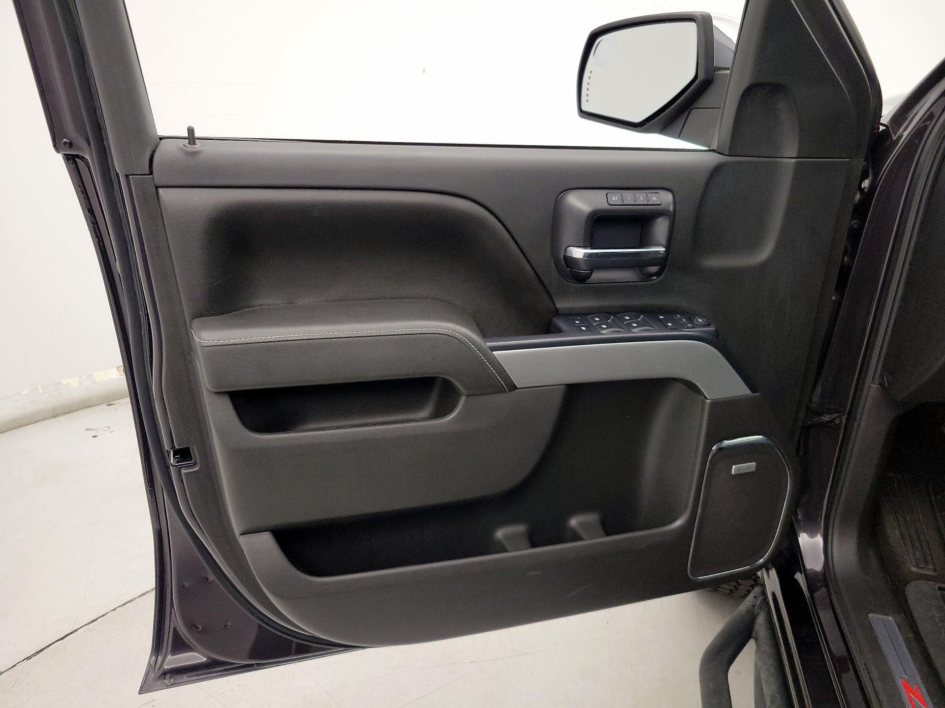 Thumbnail: 2016 Chevrolet Silverado 1500 - 12