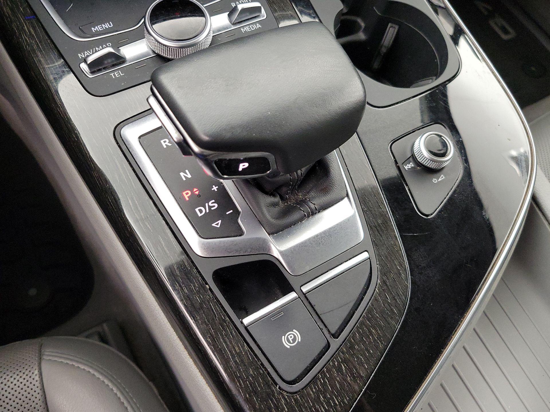 Thumbnail: 2019 Audi Q7 - 18