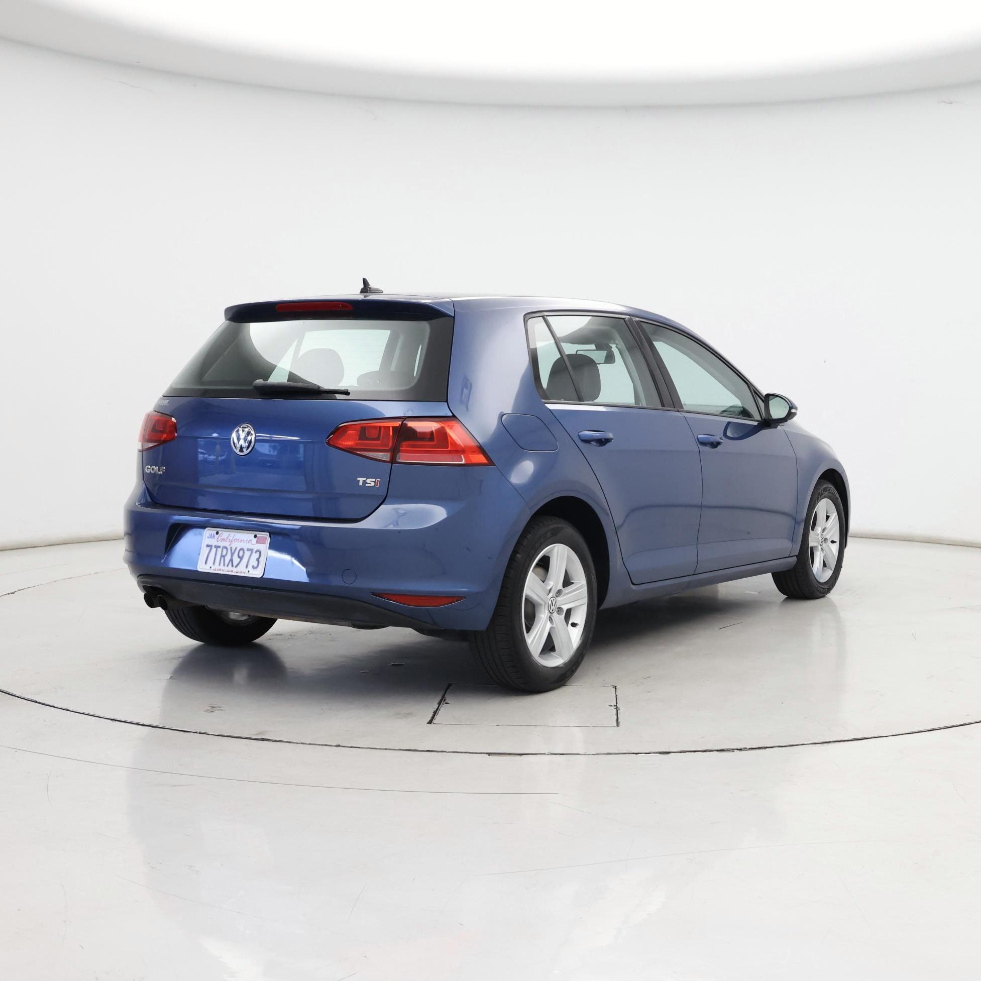 Thumbnail: 2017 Volkswagen Golf - 8