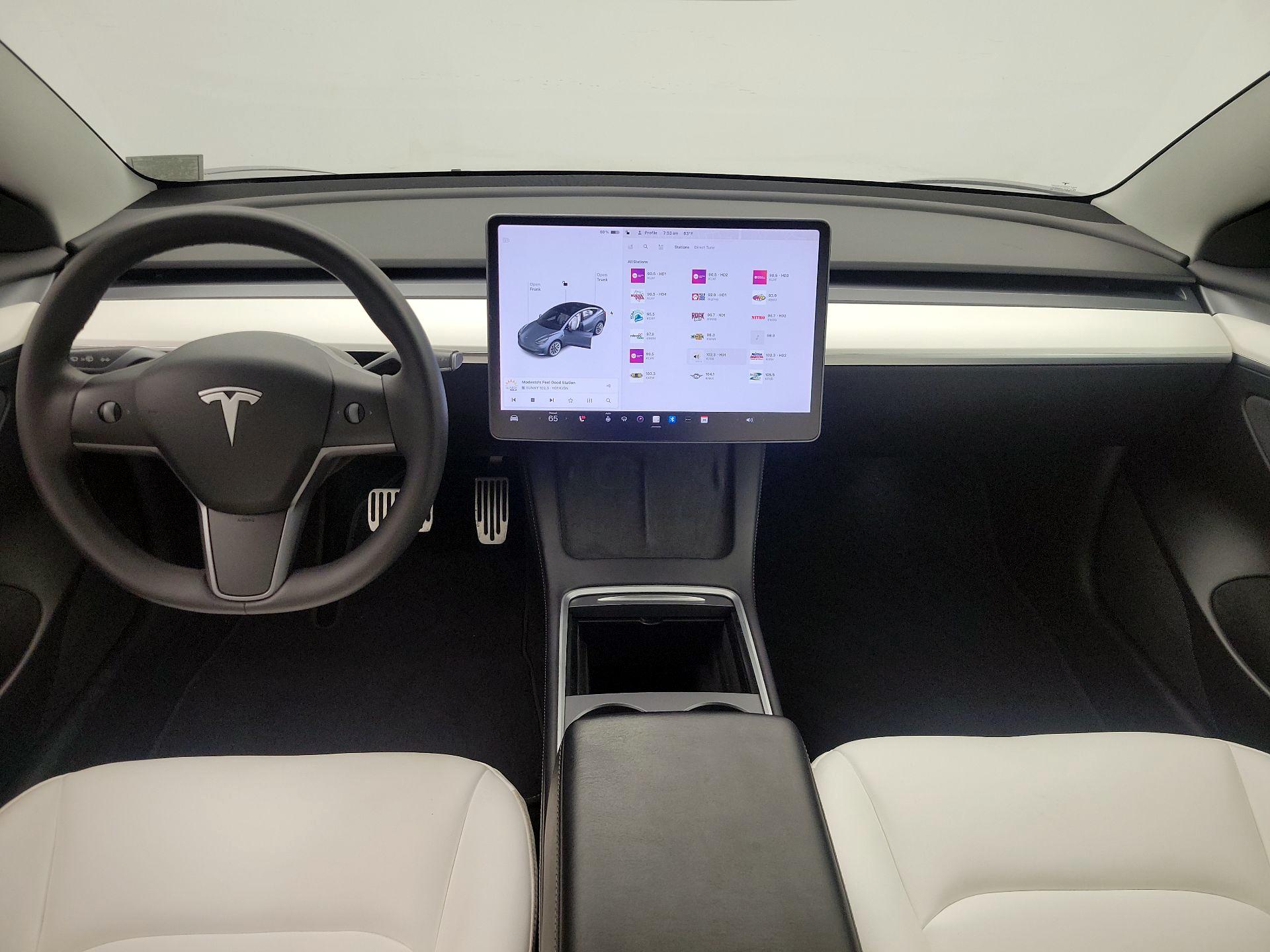 Thumbnail: 2022 Tesla Model 3 - 9
