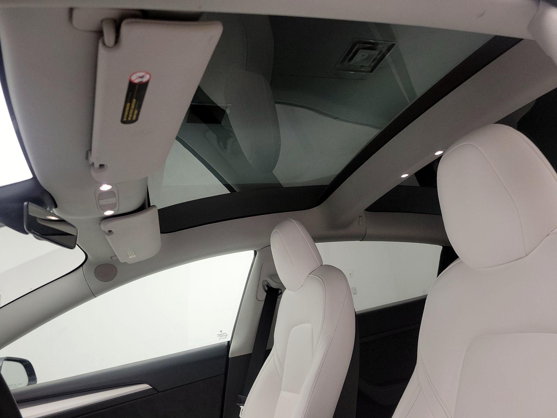 Thumbnail: 2022 Tesla Model 3 - 18