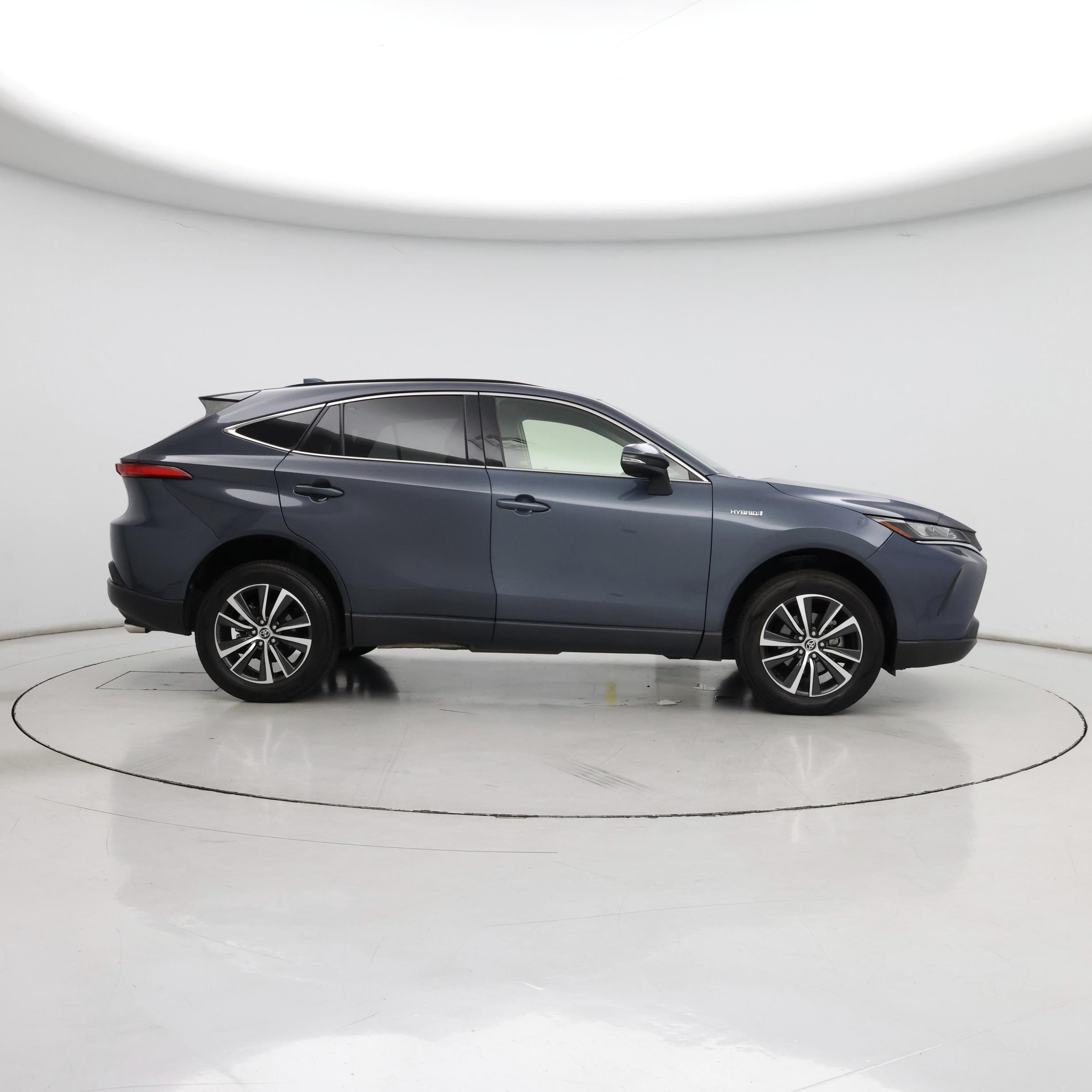 Thumbnail: 2021 Toyota Venza - 7