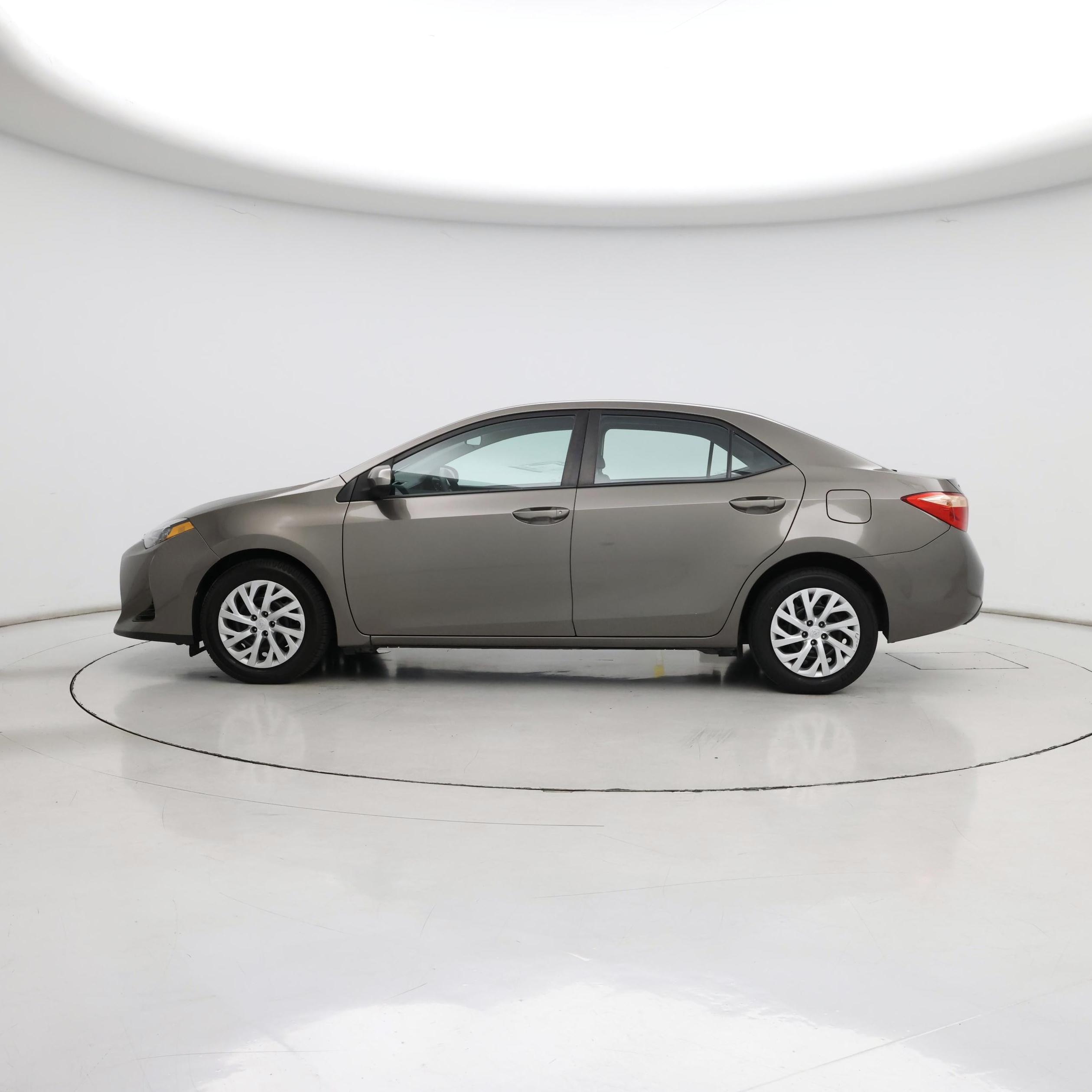 Thumbnail: 2019 Toyota Corolla - 3