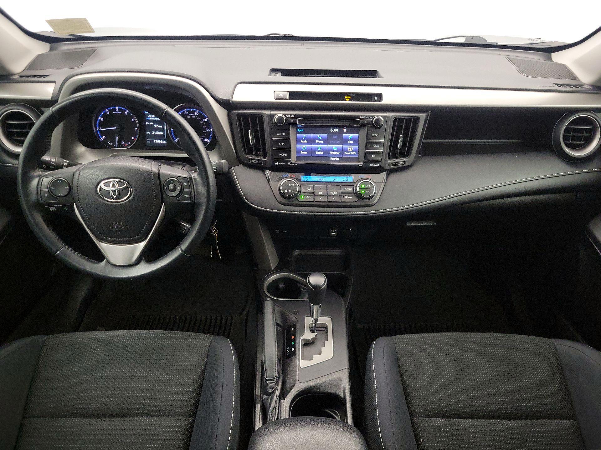 Thumbnail: 2016 Toyota RAV4 - 9
