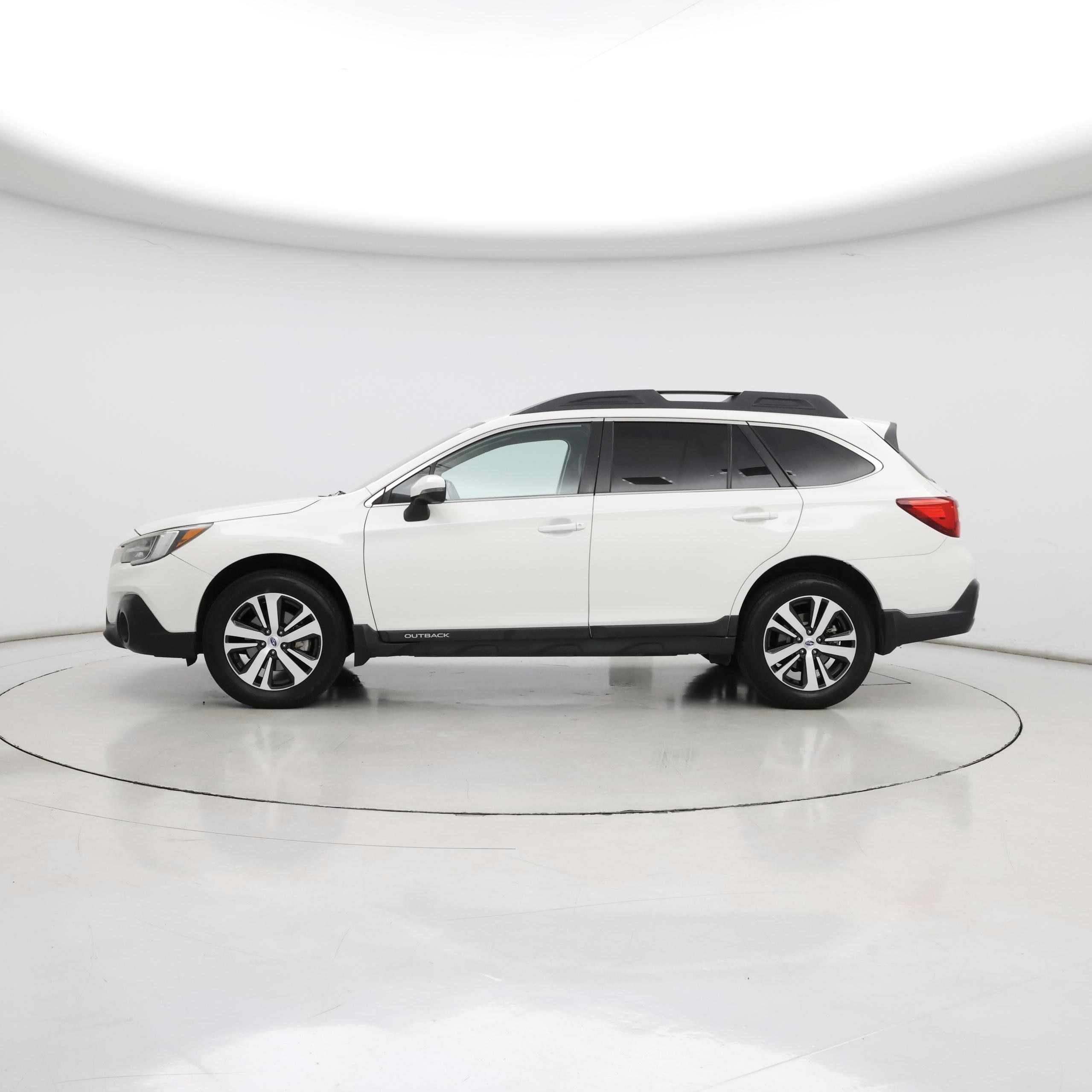 Thumbnail: 2019 Subaru Outback - 3
