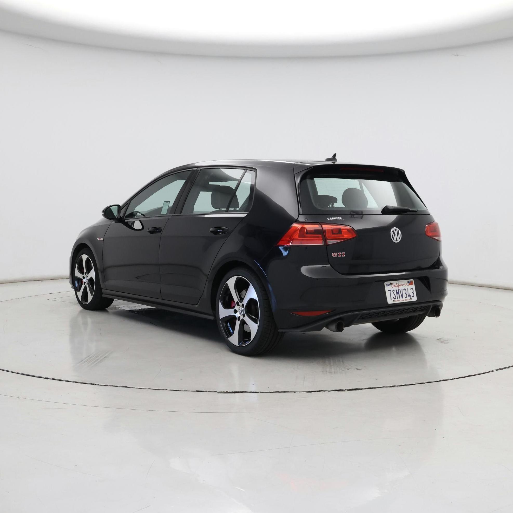 Thumbnail: 2016 Volkswagen Golf - 2