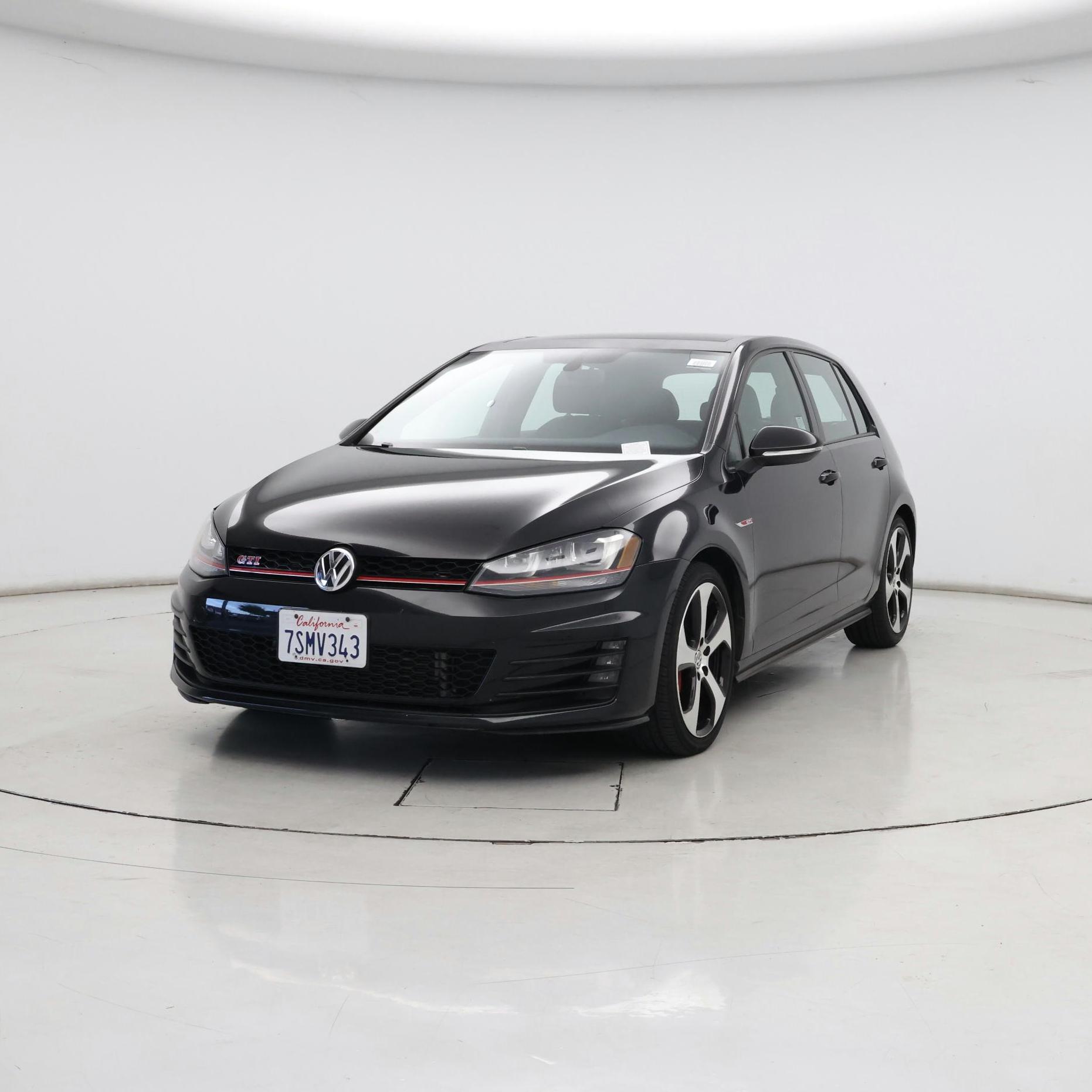 Thumbnail: 2016 Volkswagen Golf - 4