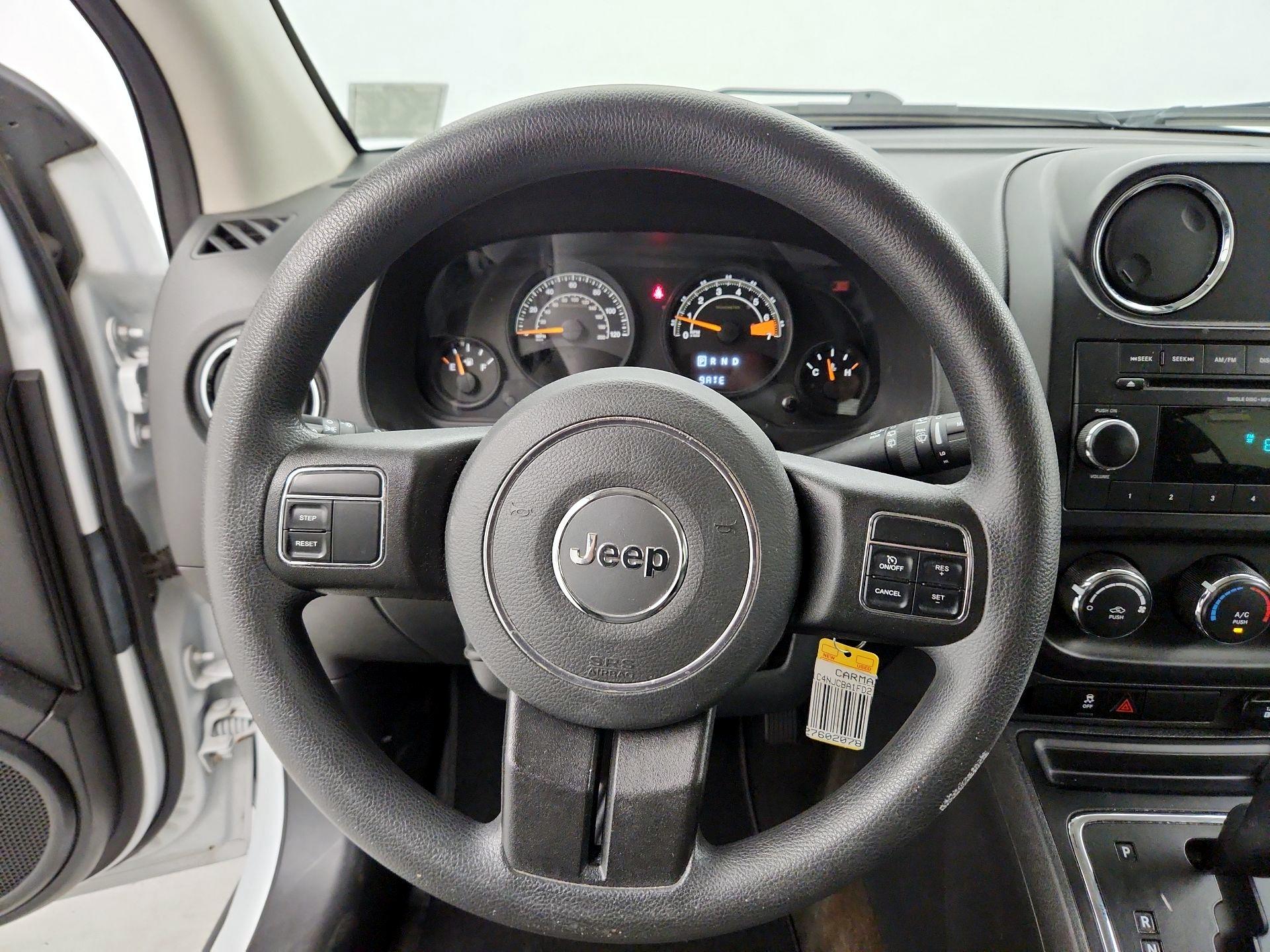 Thumbnail: 2015 Jeep Compass - 10
