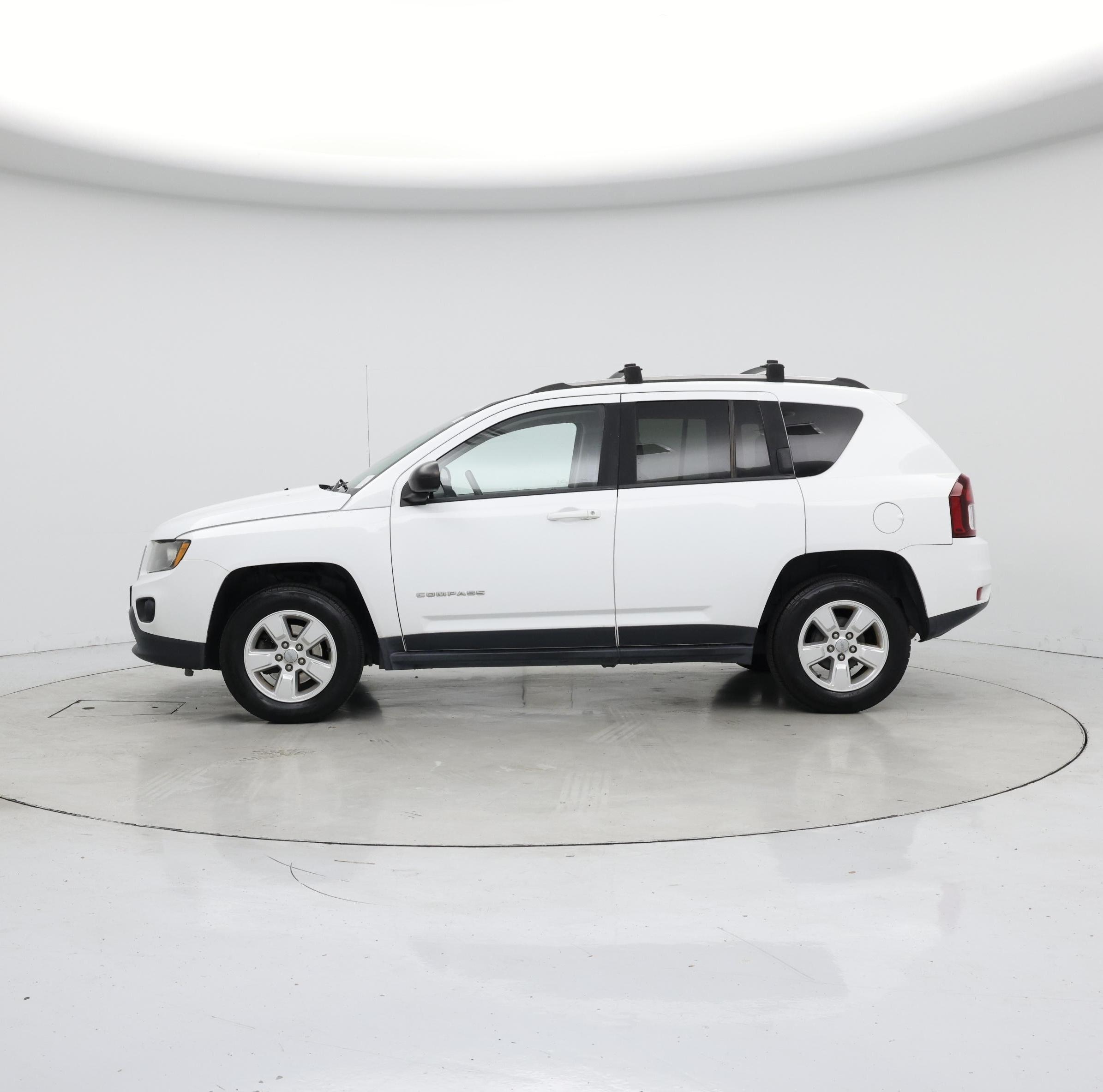 Thumbnail: 2015 Jeep Compass - 3