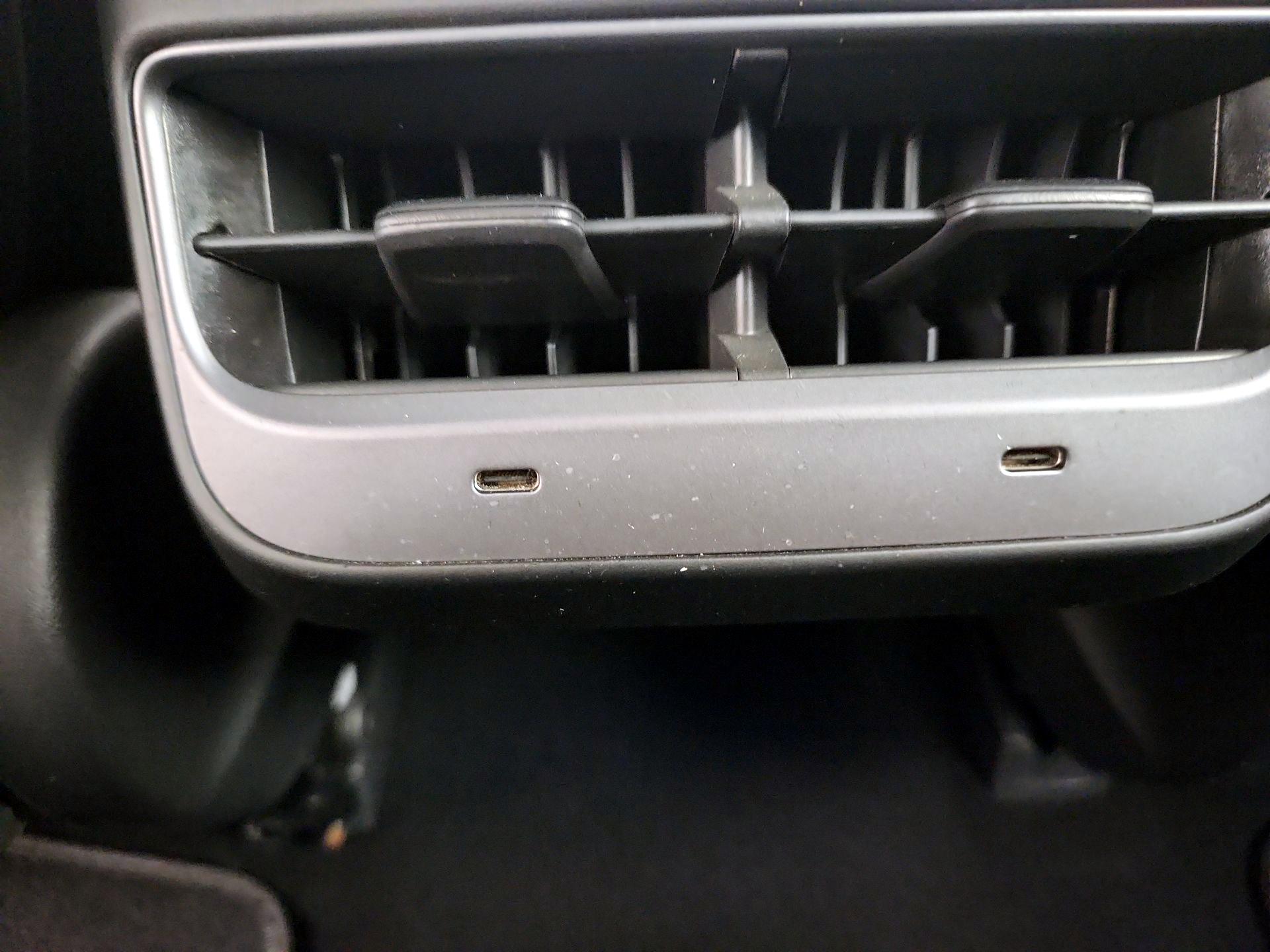 Thumbnail: 2020 Tesla Model 3 - 17