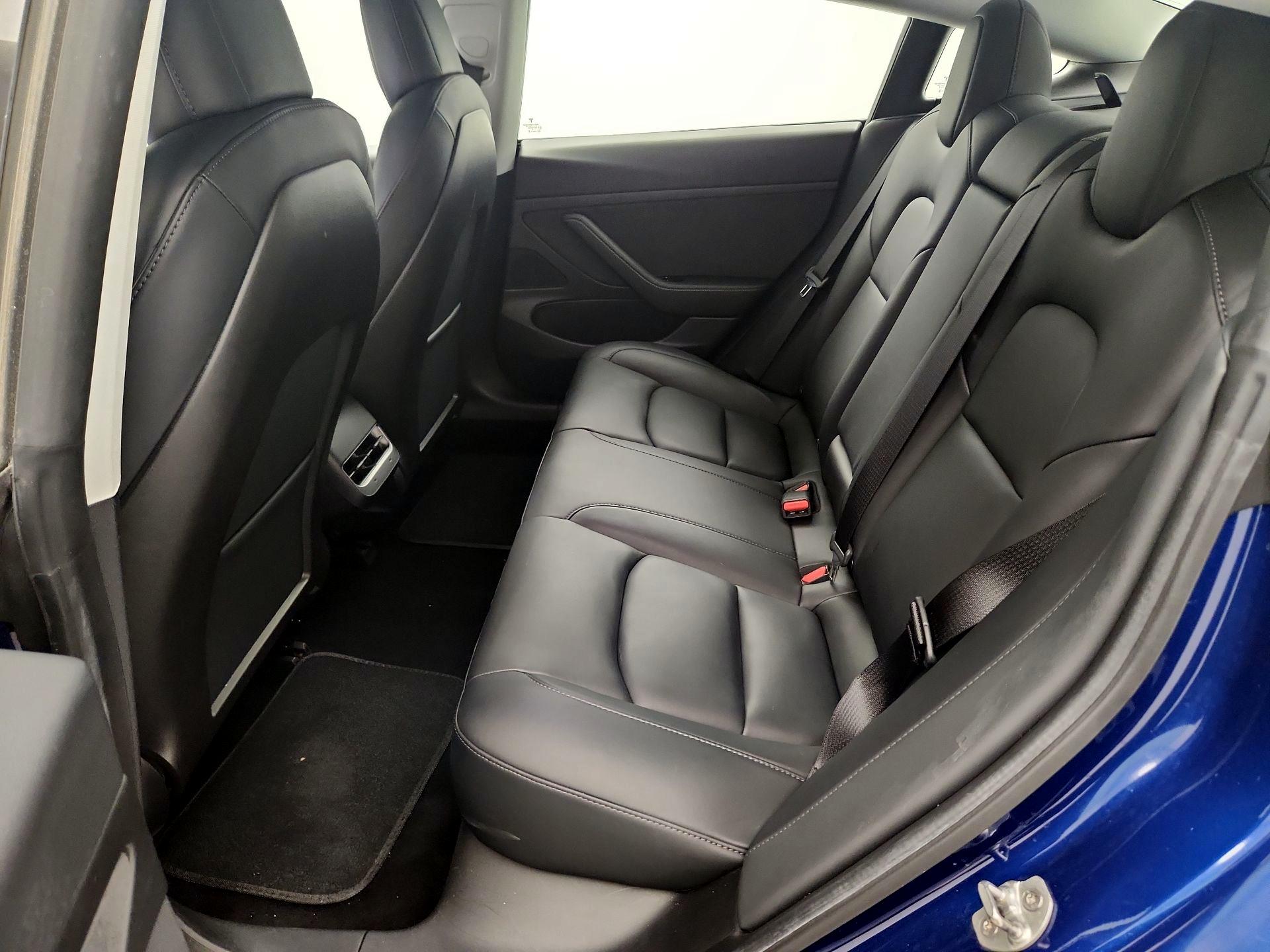 Thumbnail: 2020 Tesla Model 3 - 19
