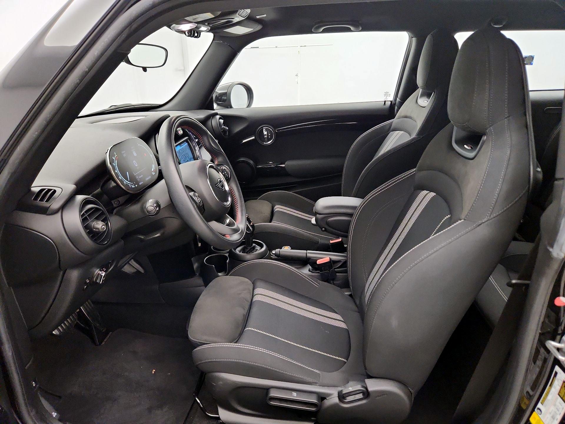 Thumbnail: 2021 MINI Cooper Hardtop - 11
