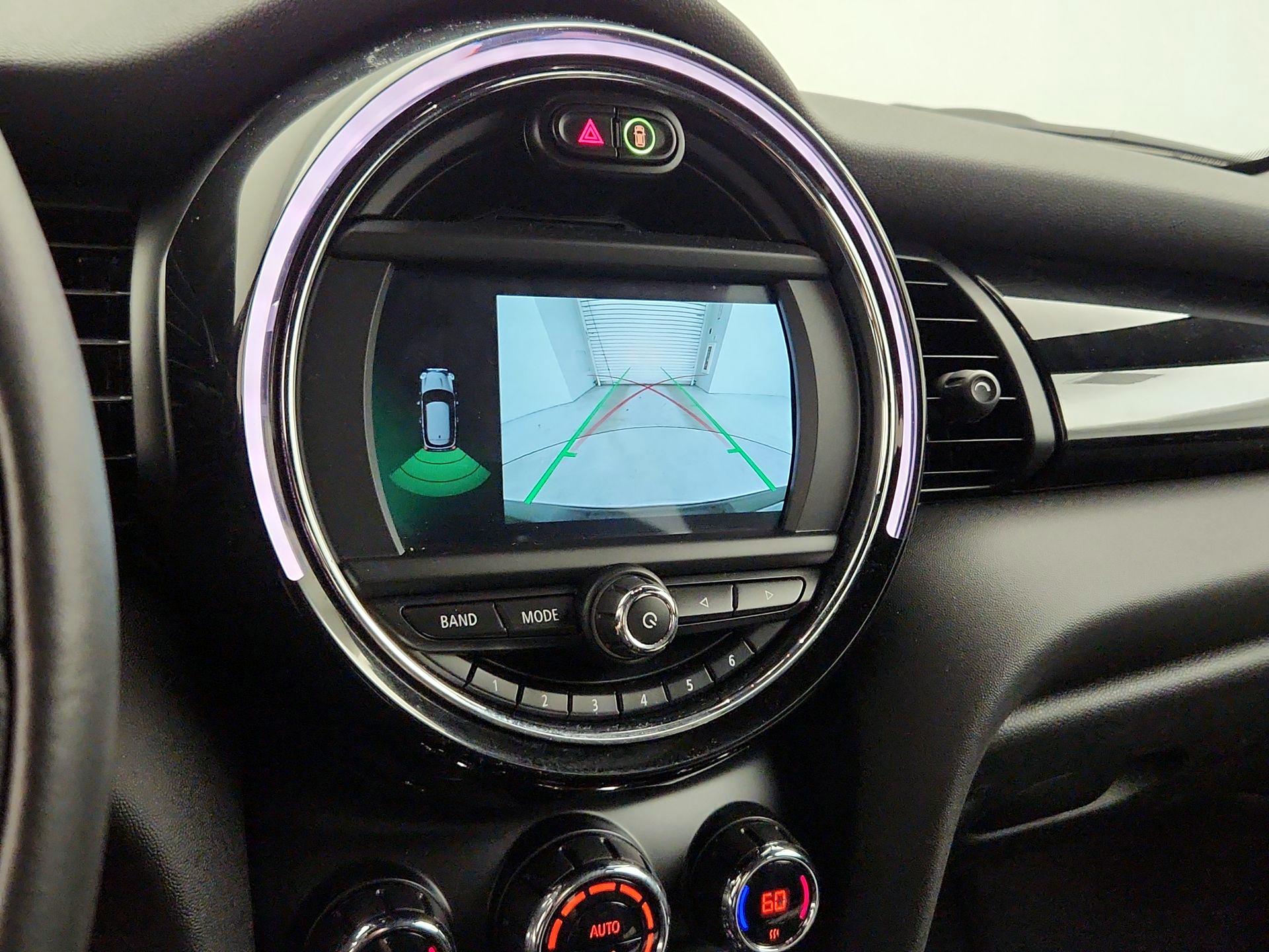 Thumbnail: 2021 MINI Cooper Hardtop - 15
