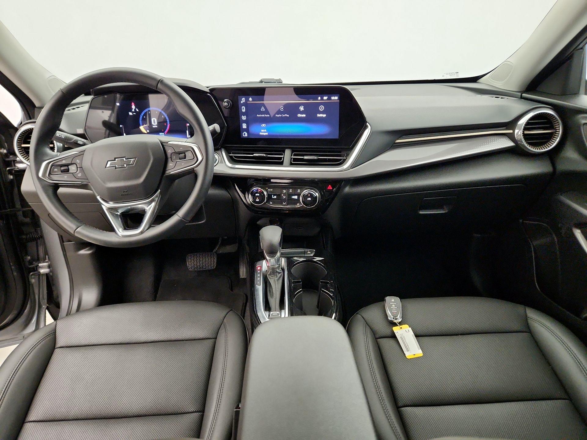 Thumbnail: 2024 Chevrolet Trax - 9