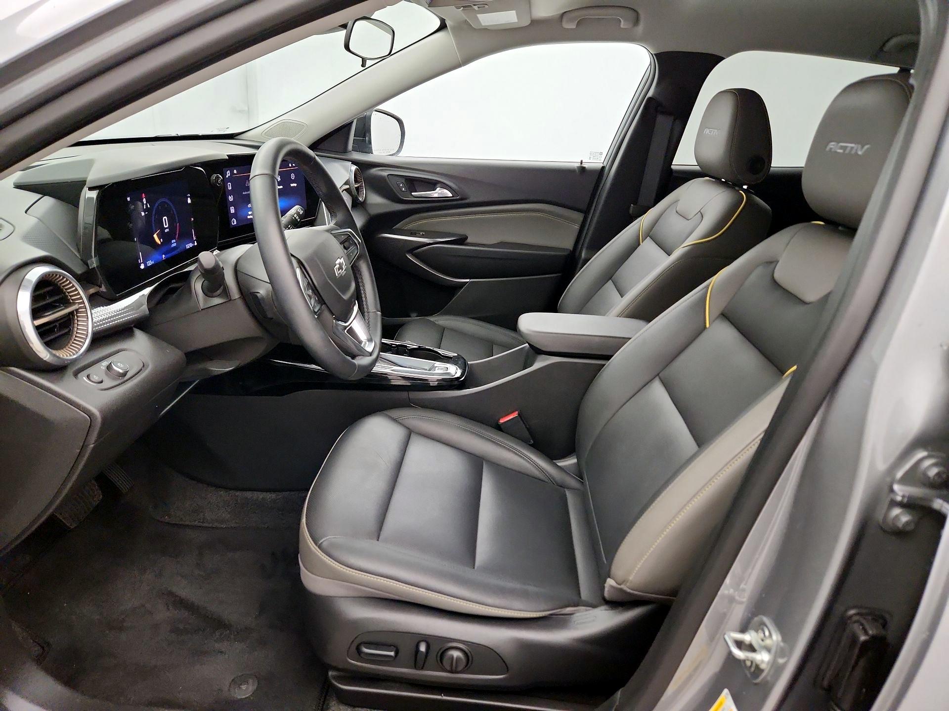 Thumbnail: 2024 Chevrolet Trax - 11